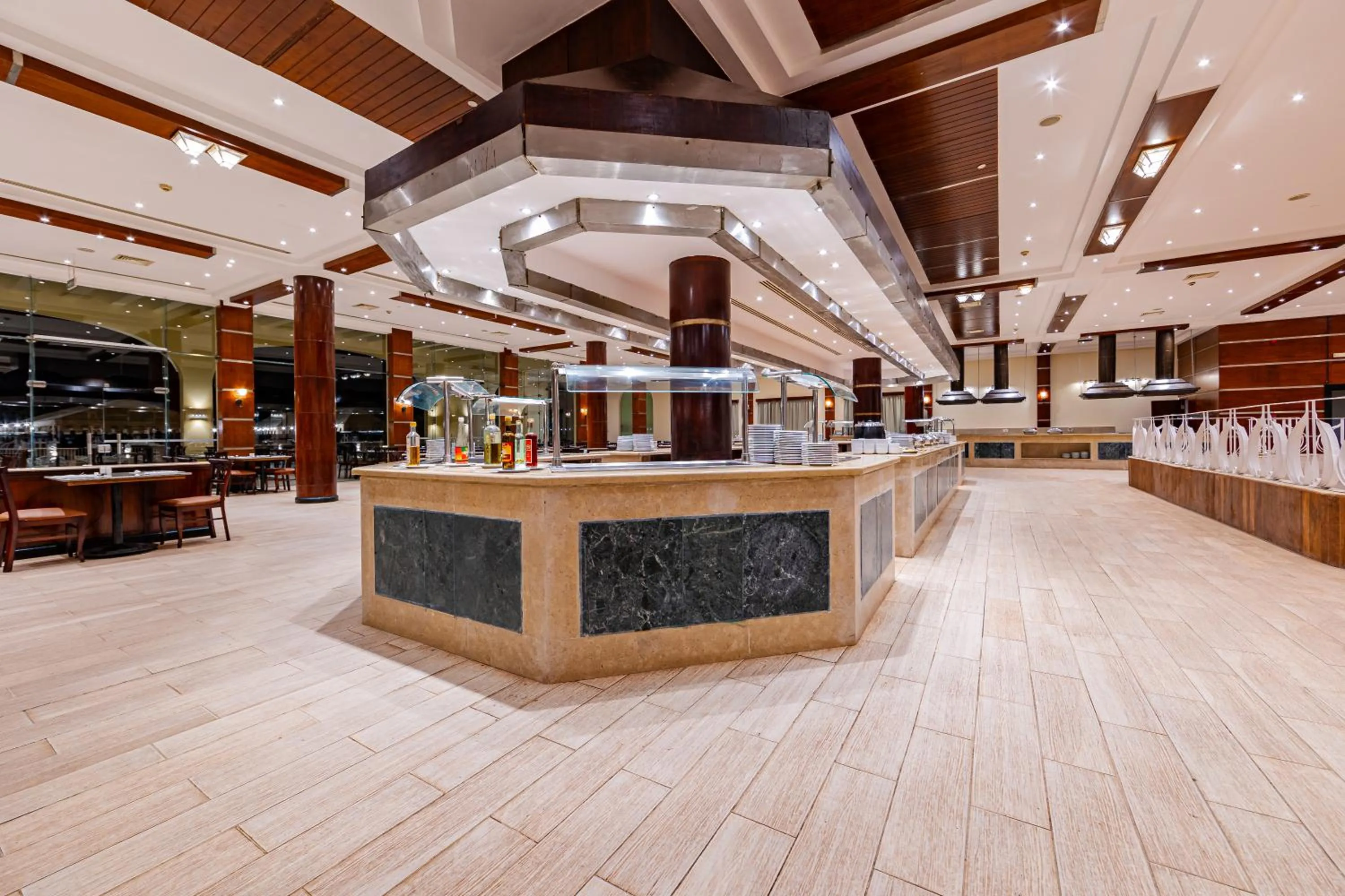 Restaurant/places to eat in Siva Golden Bay Makadi