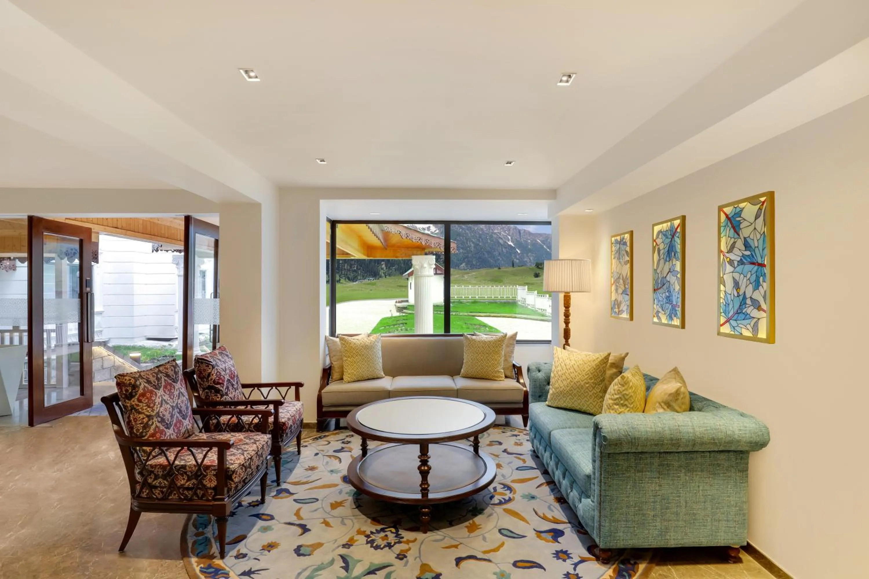 Lemon Tree Hotel, Sonmarg by the Riverside