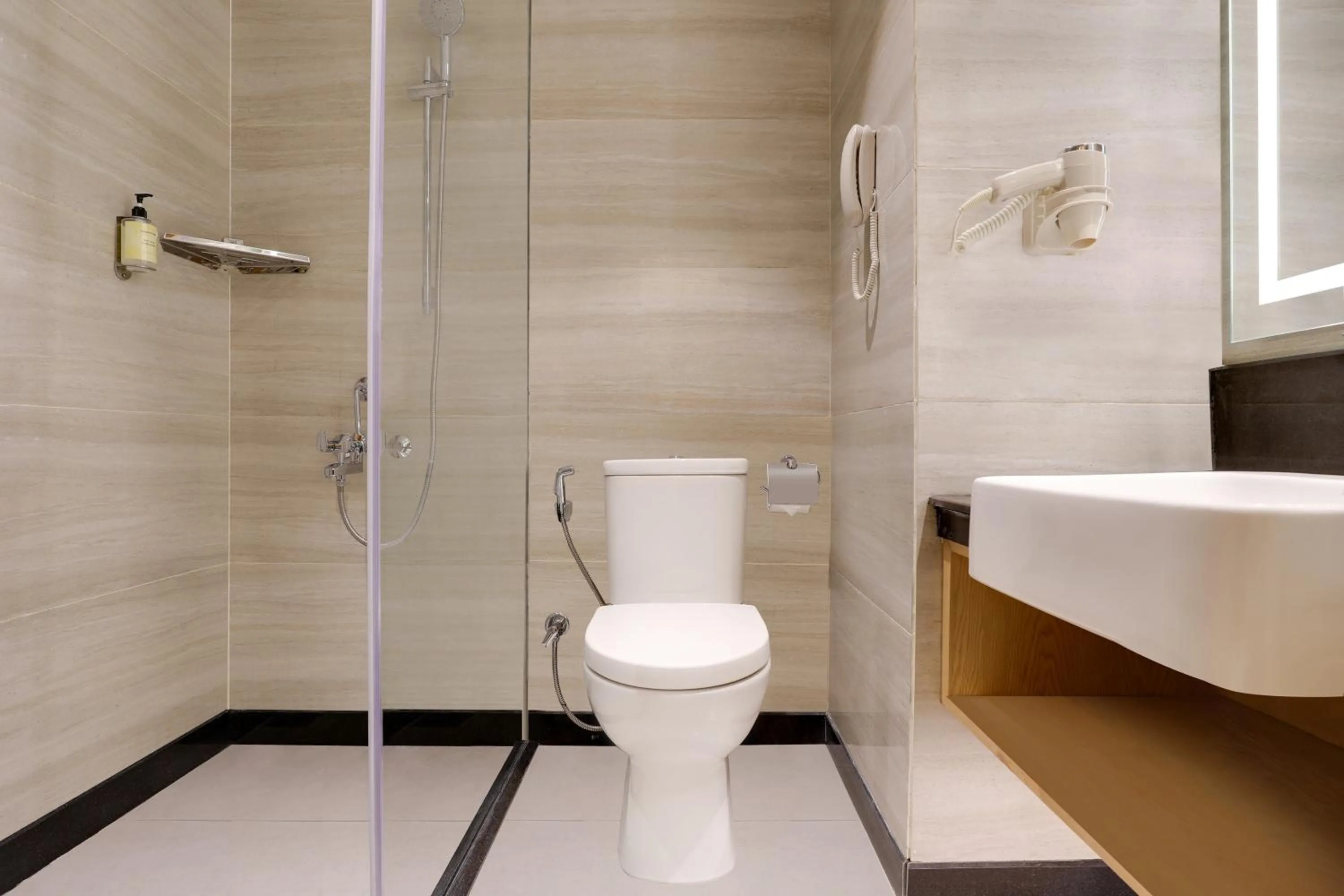 Lemon Tree Hotel, Sonmarg by the Riverside