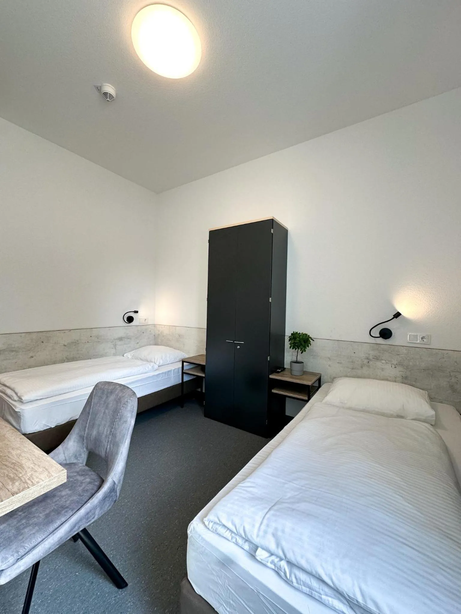 Longhouse Aparthotel