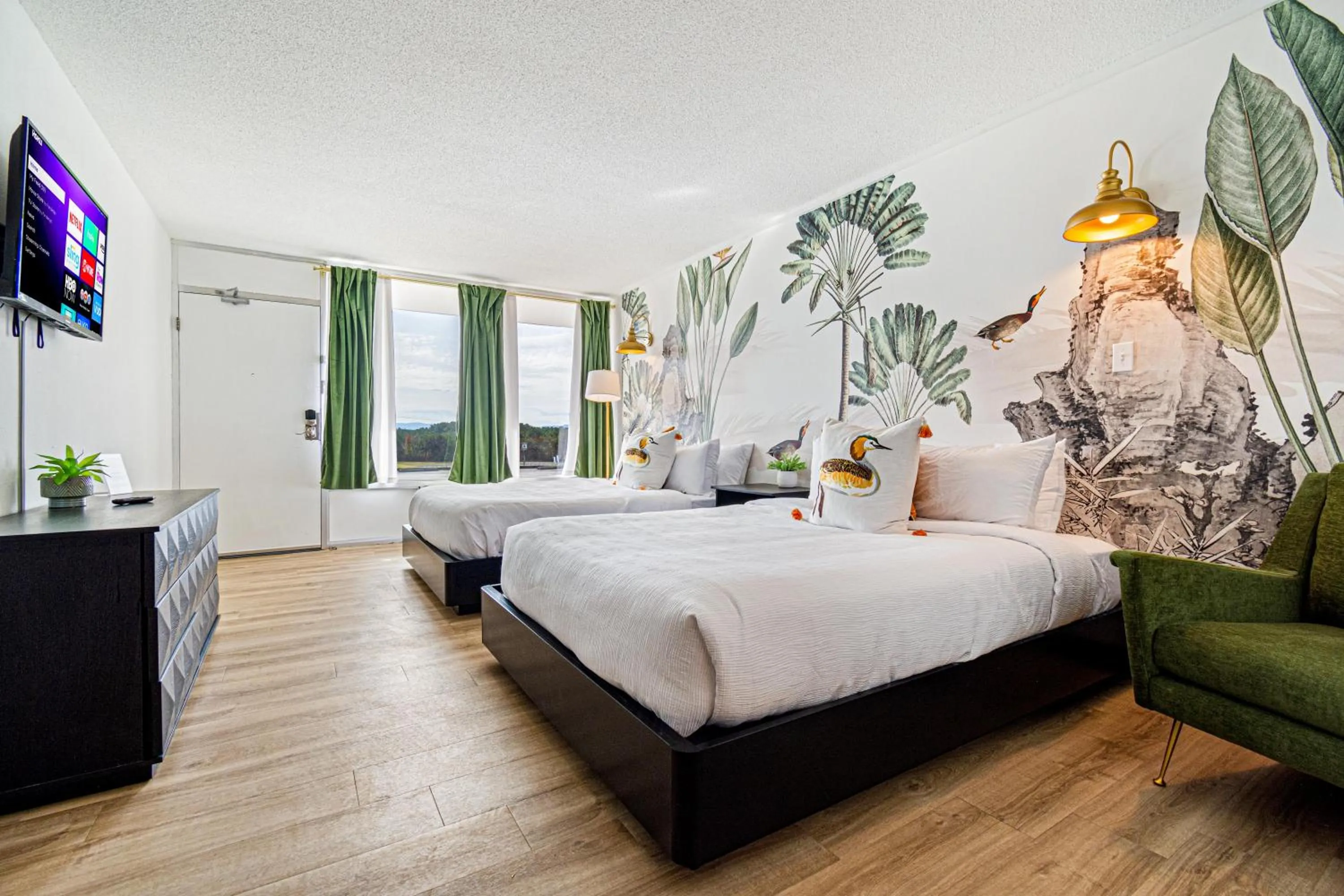 Bed in The Mallard Hotel & Suites