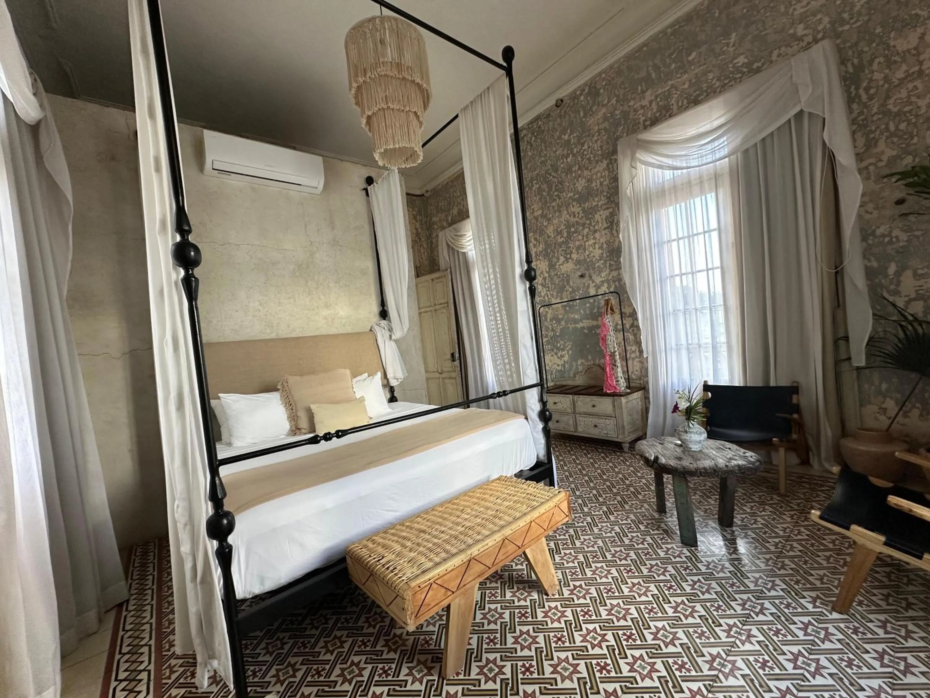 Bed in Historic House Hotel boutique