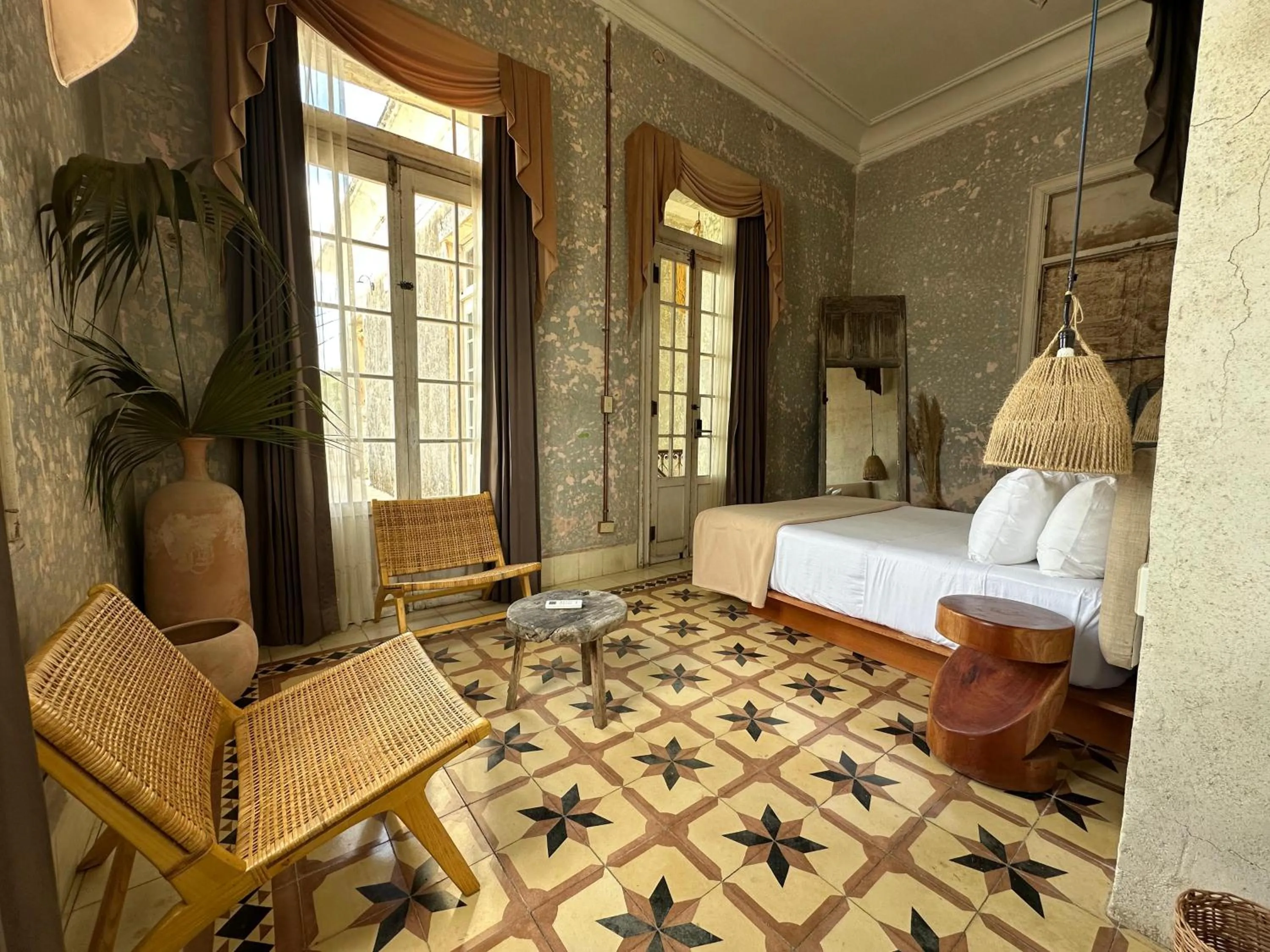 Photo of the whole room, Bed in Historic House Hotel boutique