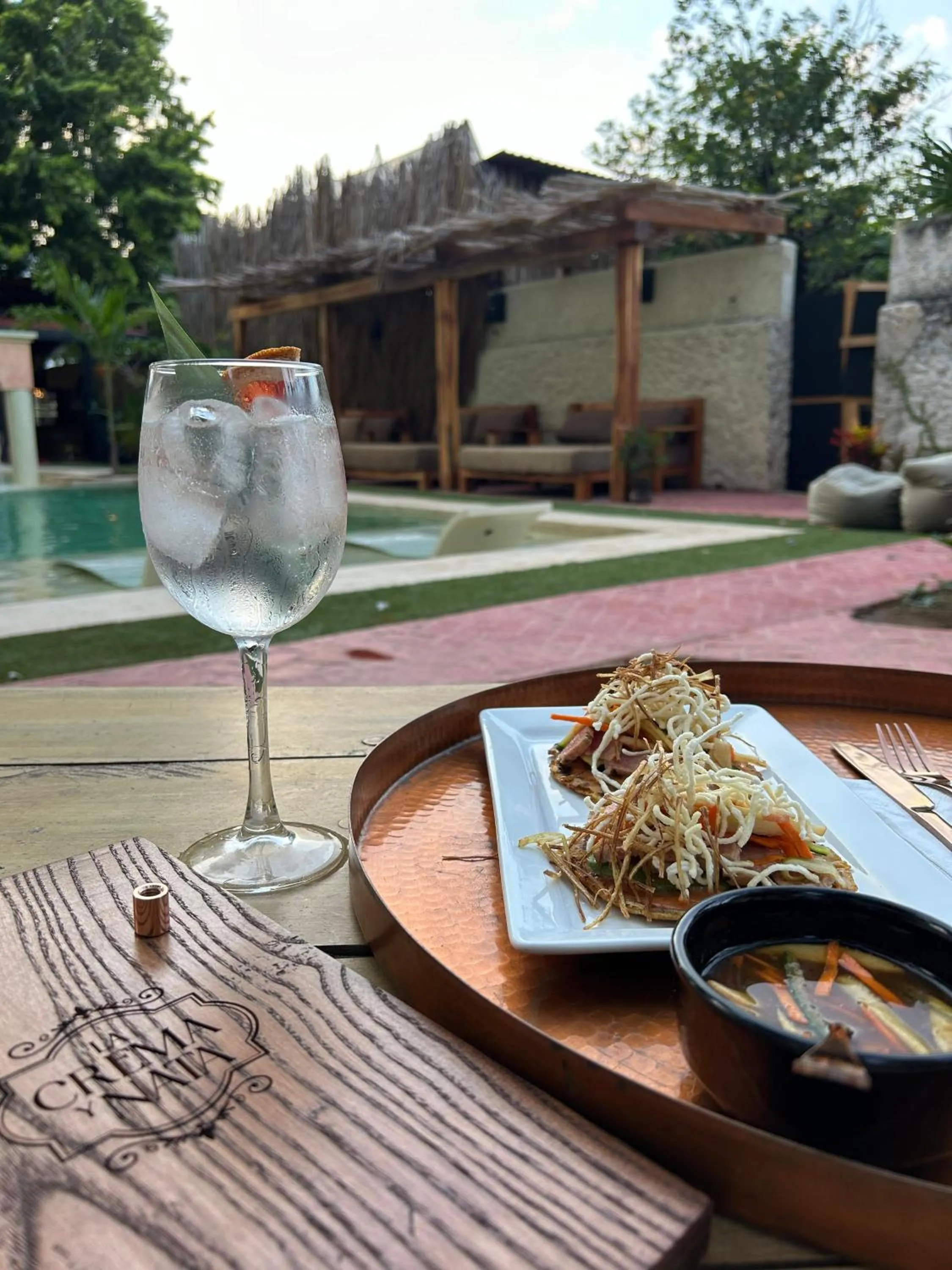 Food and drinks in Historic House Hotel boutique