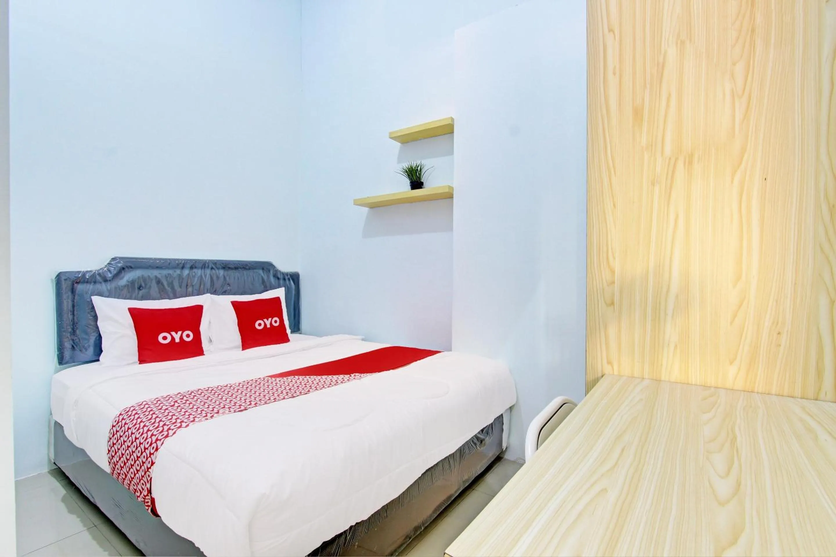 Bedroom, Bed in Hotel O New Puspa Residence