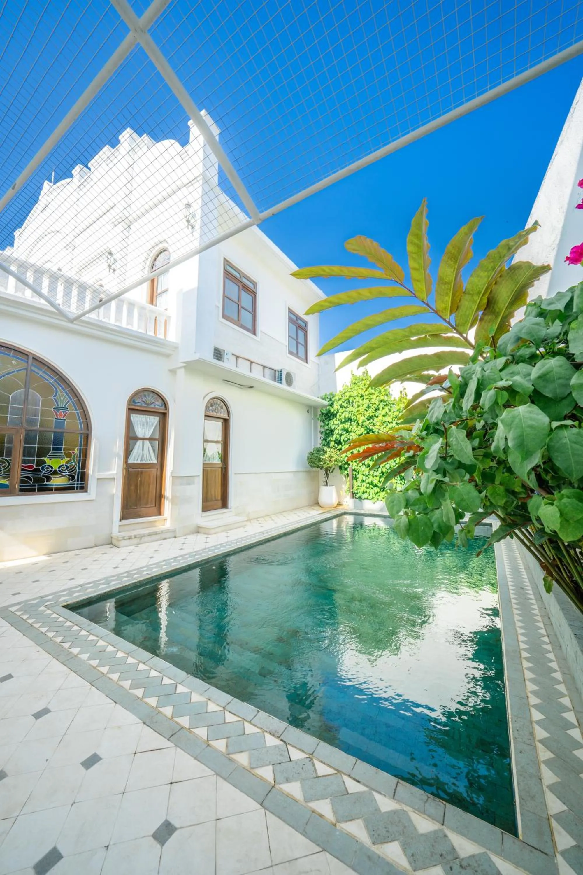 Swimming pool in Pitaloka Hotel Sanur By DeWizZ Management