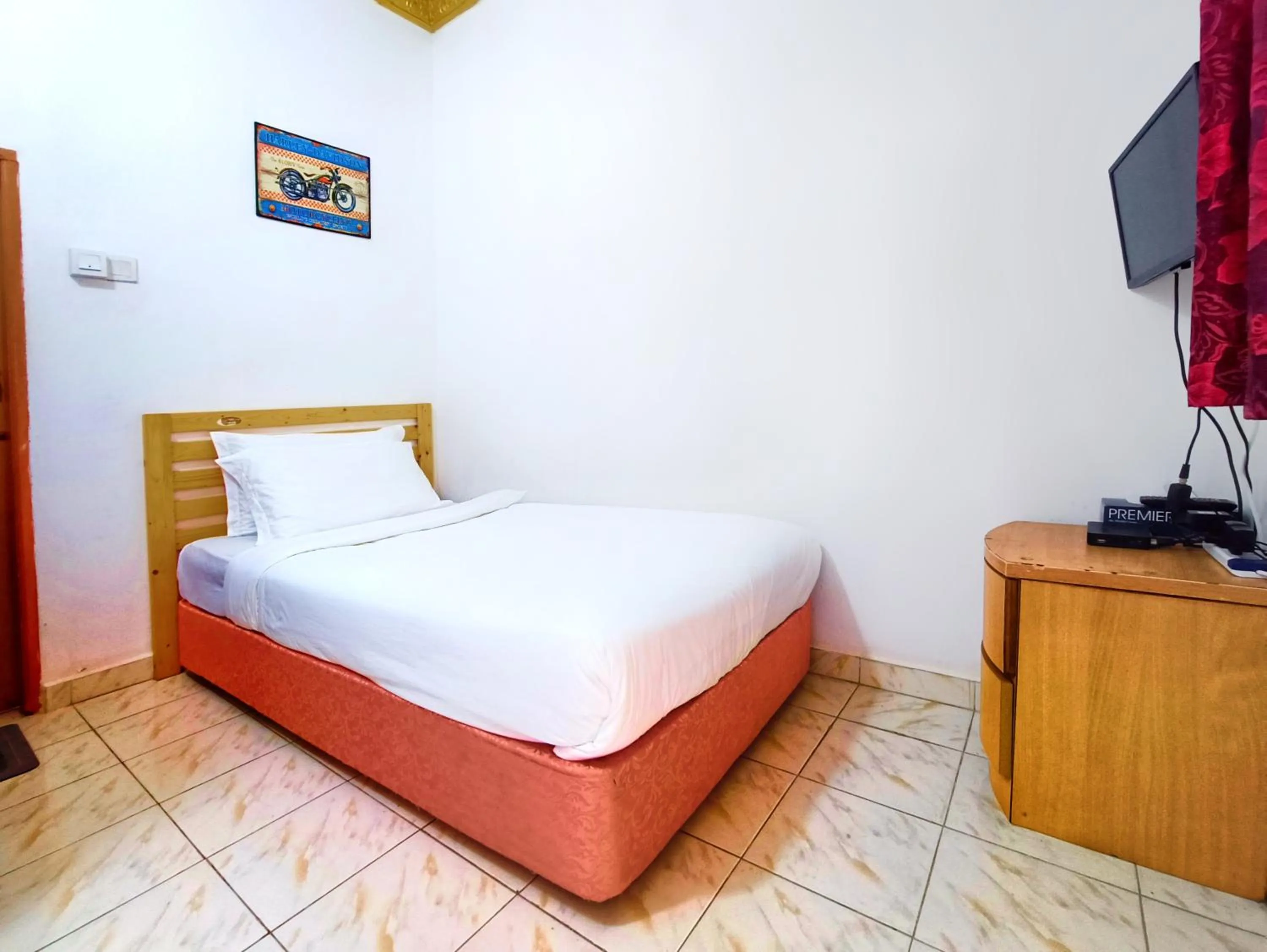 Bed in Chalet Yunie Marang by RVH