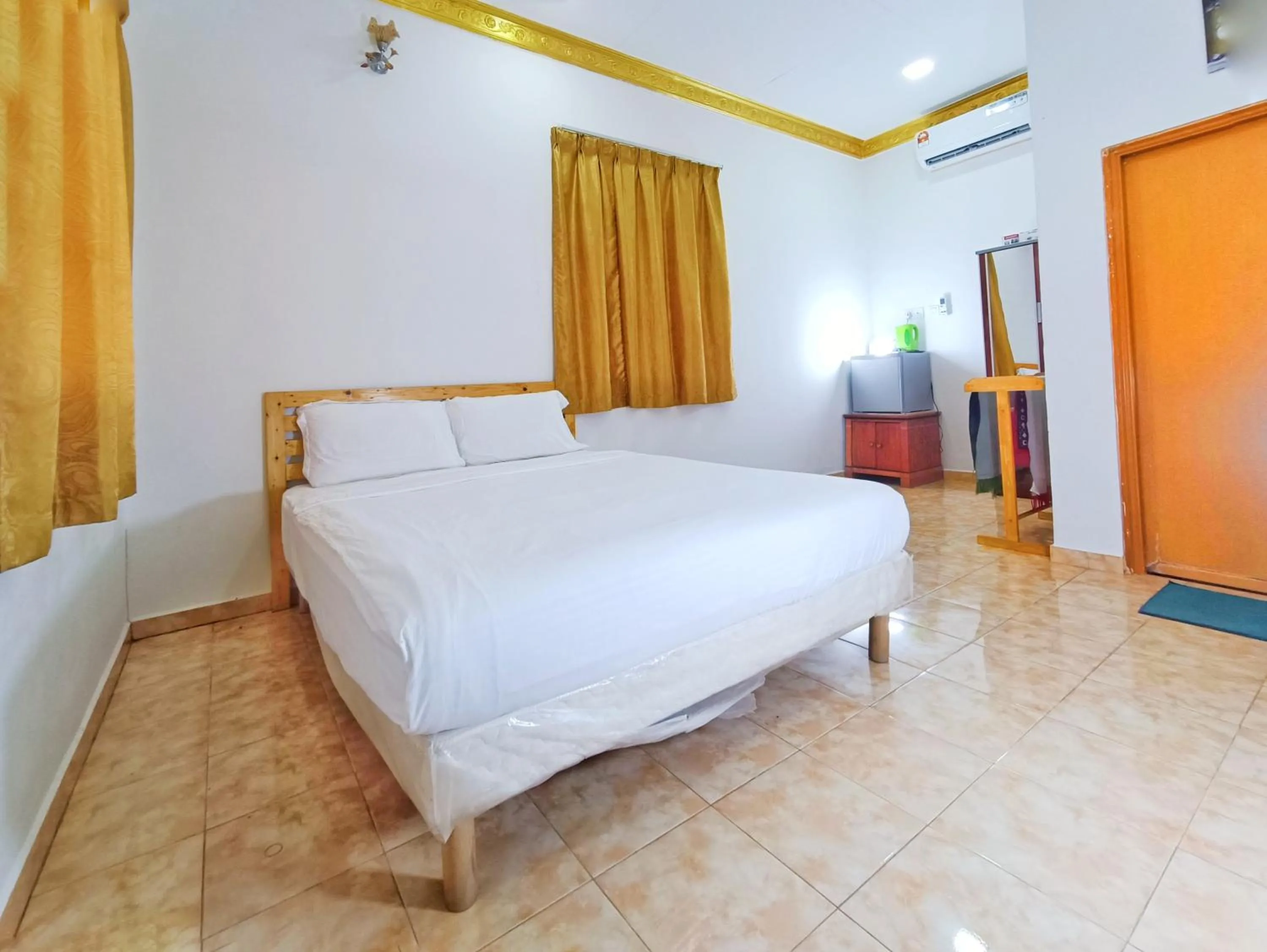 Bed in Chalet Yunie Marang by RVH