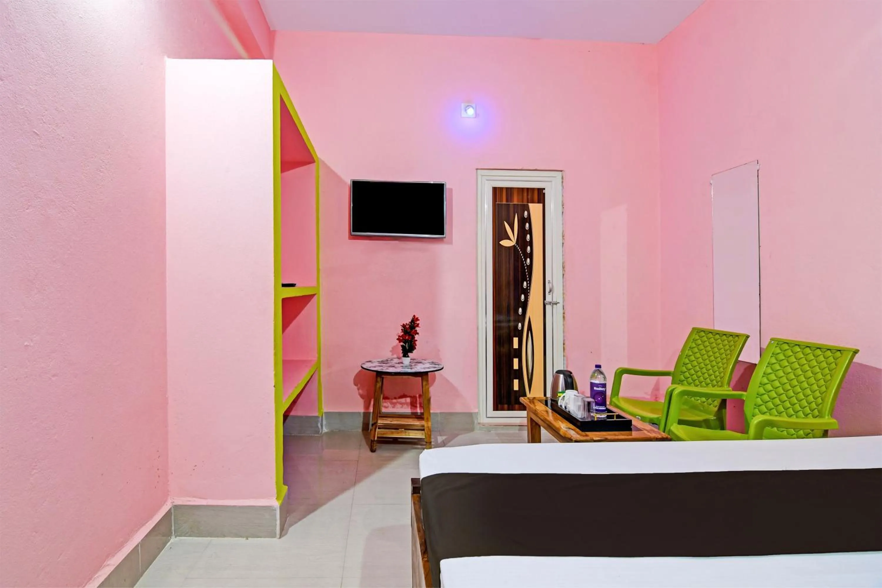 Bedroom in Hotel O Khushi Guest House