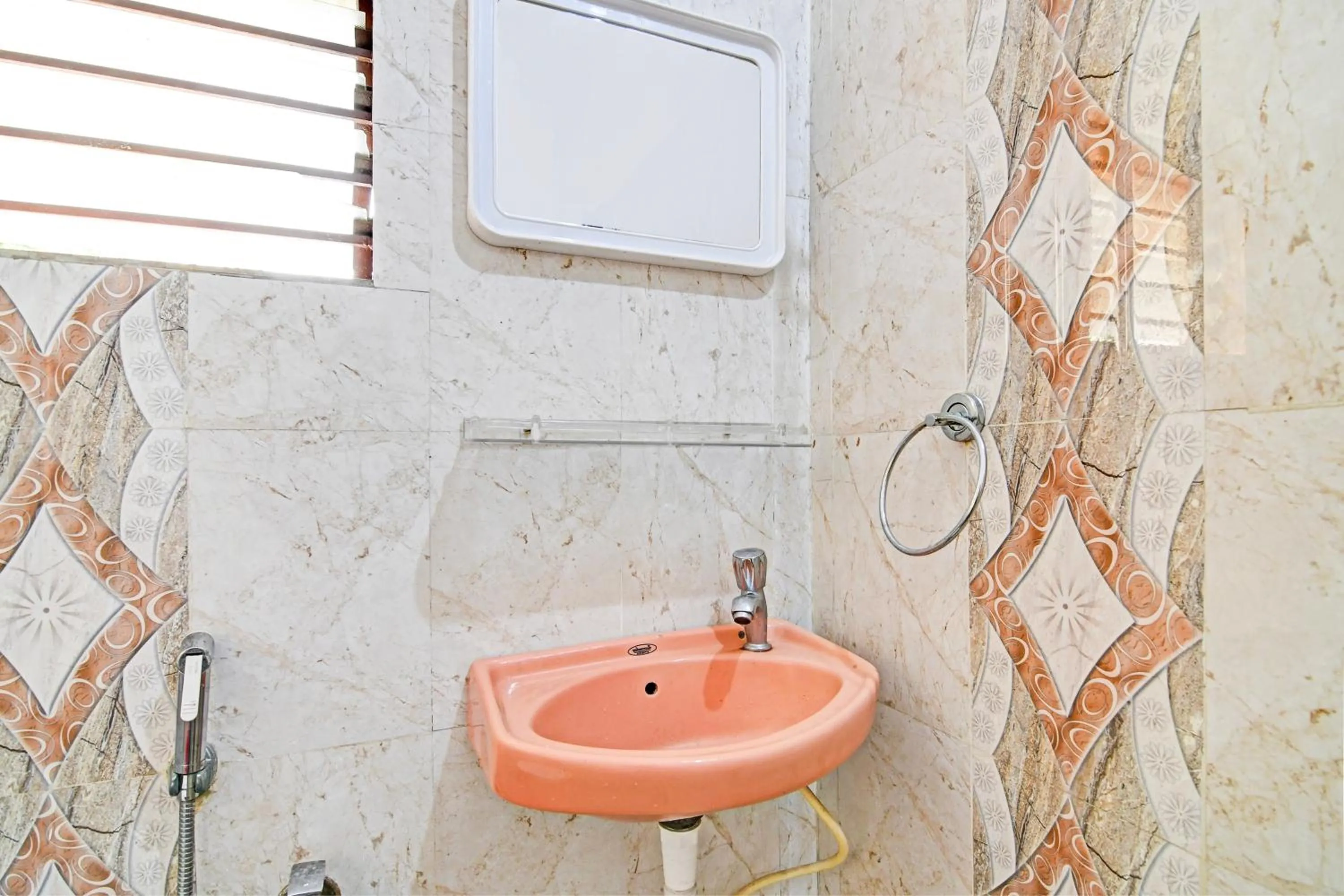 Bathroom in Hotel O Khushi Guest House