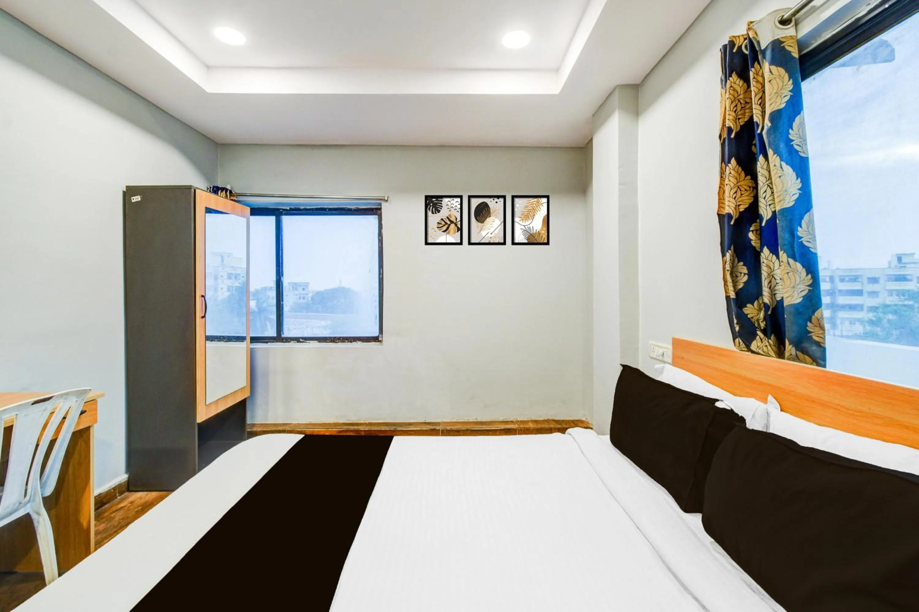 Bedroom, Bed in Super Collection O Malkajgiri