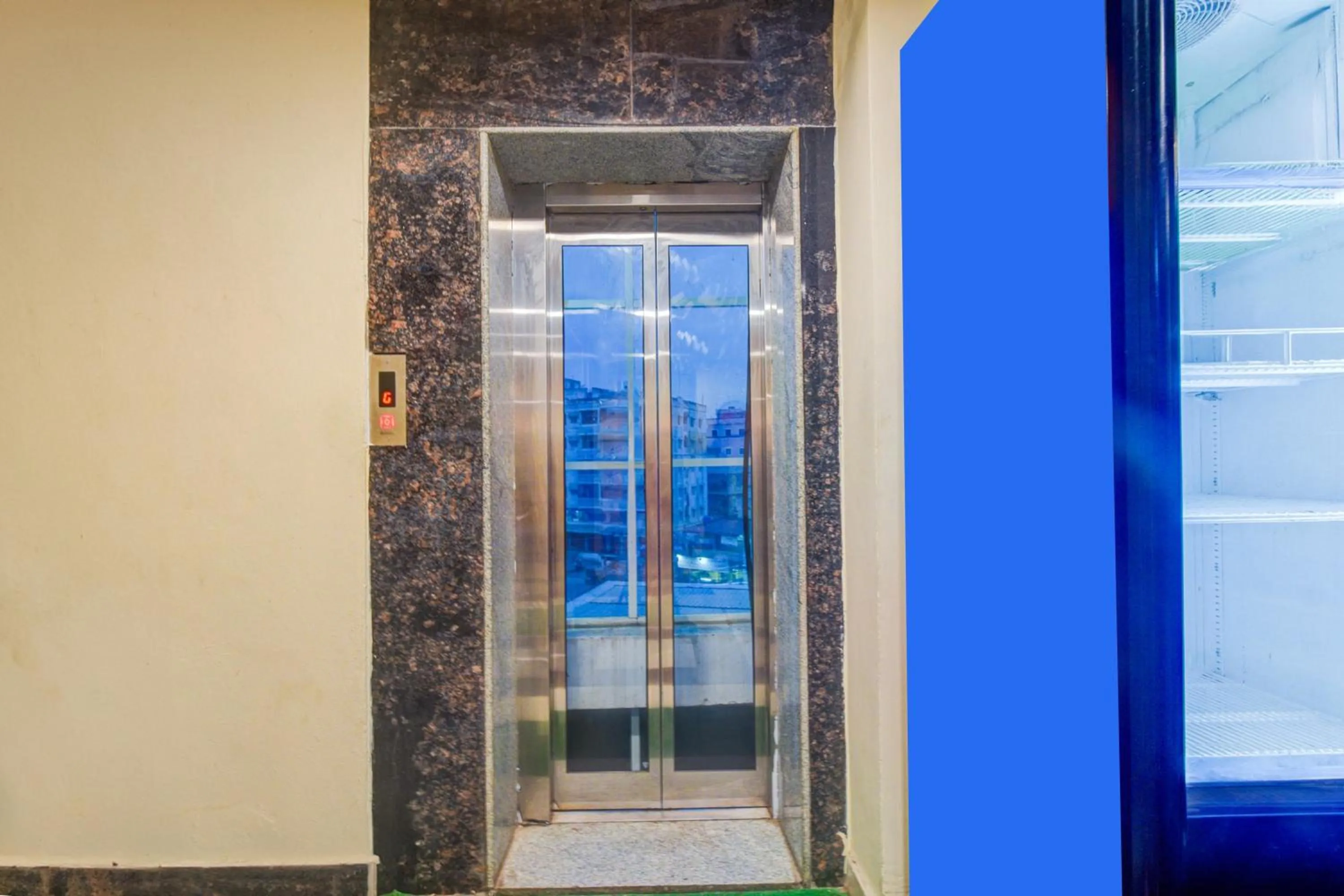 Lobby or reception in Super Collection O Malkajgiri