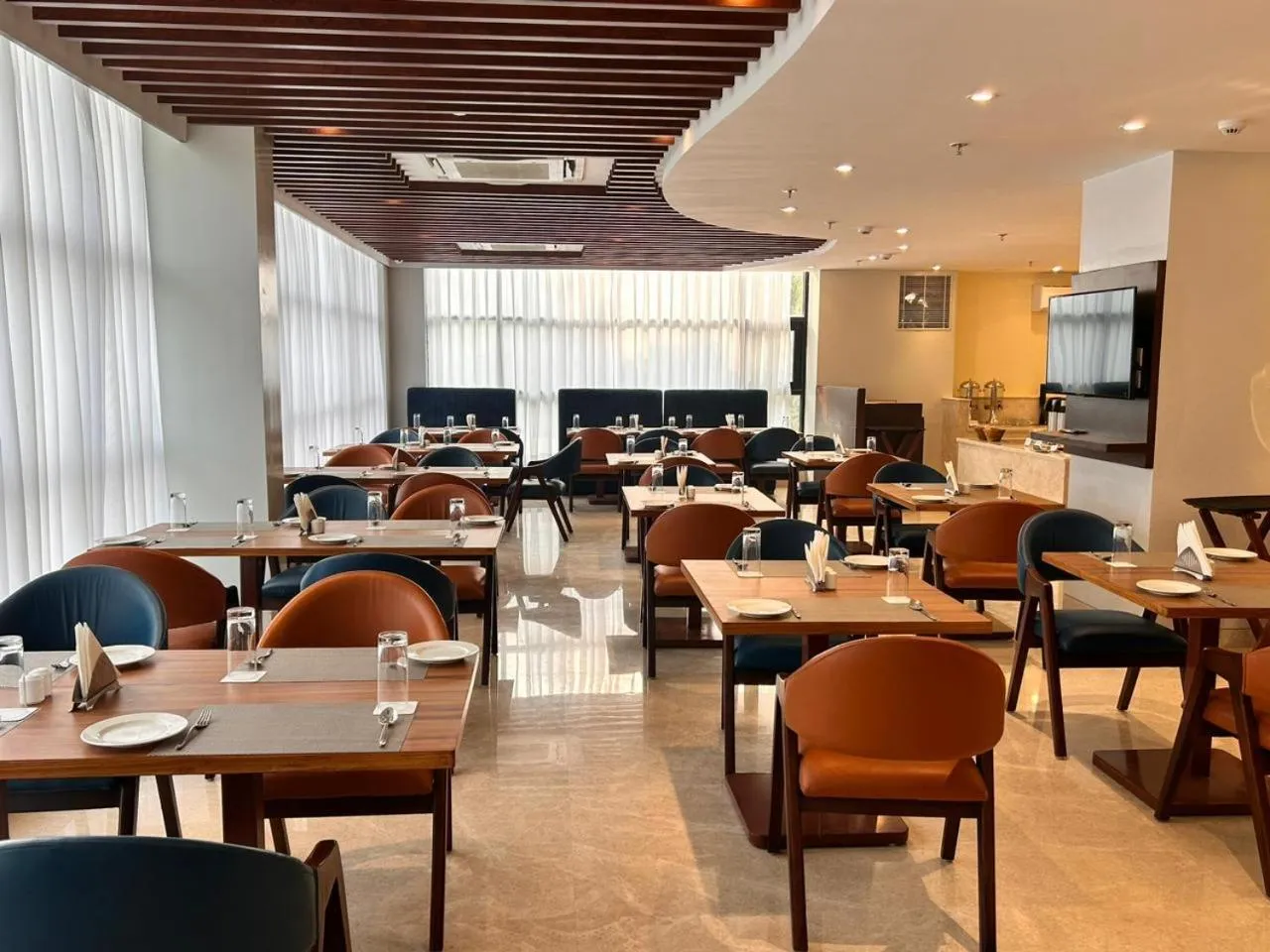 Restaurant/places to eat in Best Western Maharani Bagh New Delhi