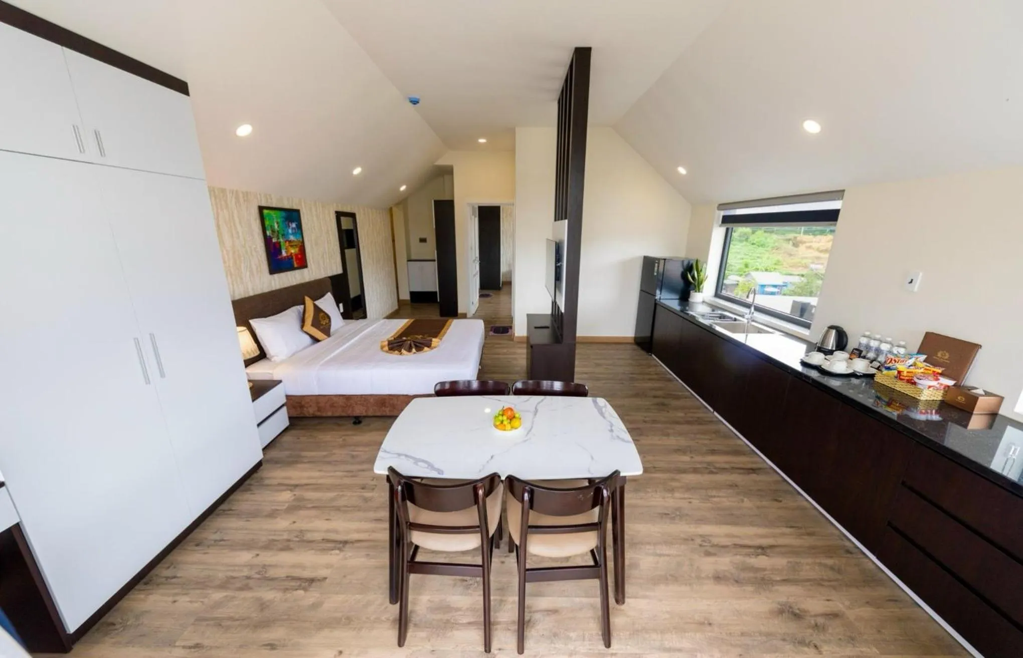 Photo of the whole room in ROYAL DRAGON HOTEL