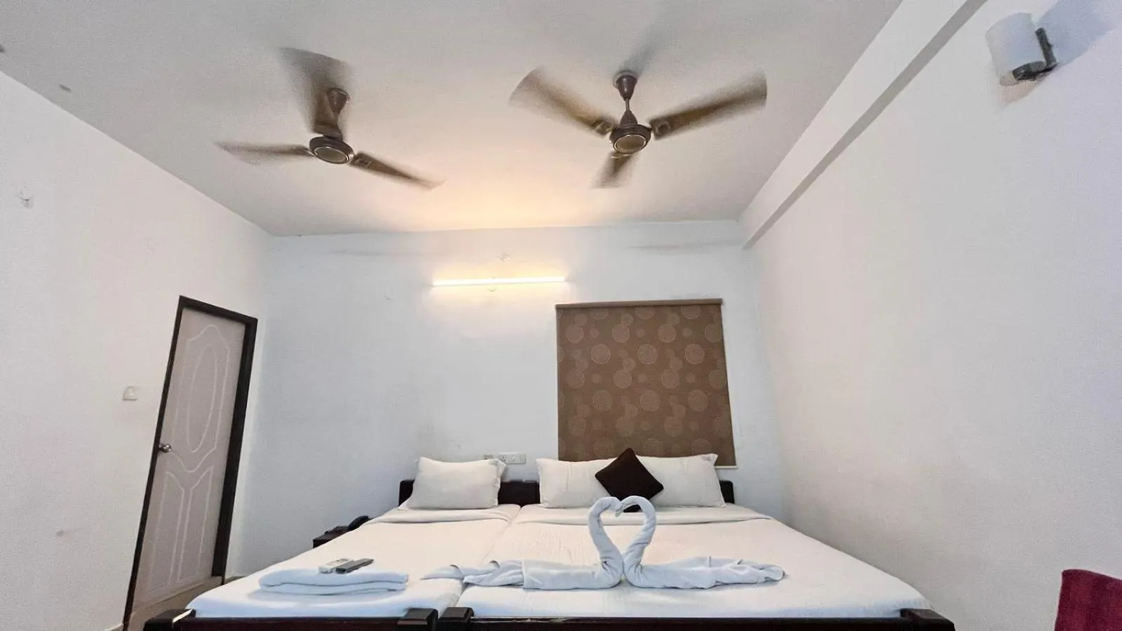 Bed in Comfort Park Inn (Unit of Prohotel)