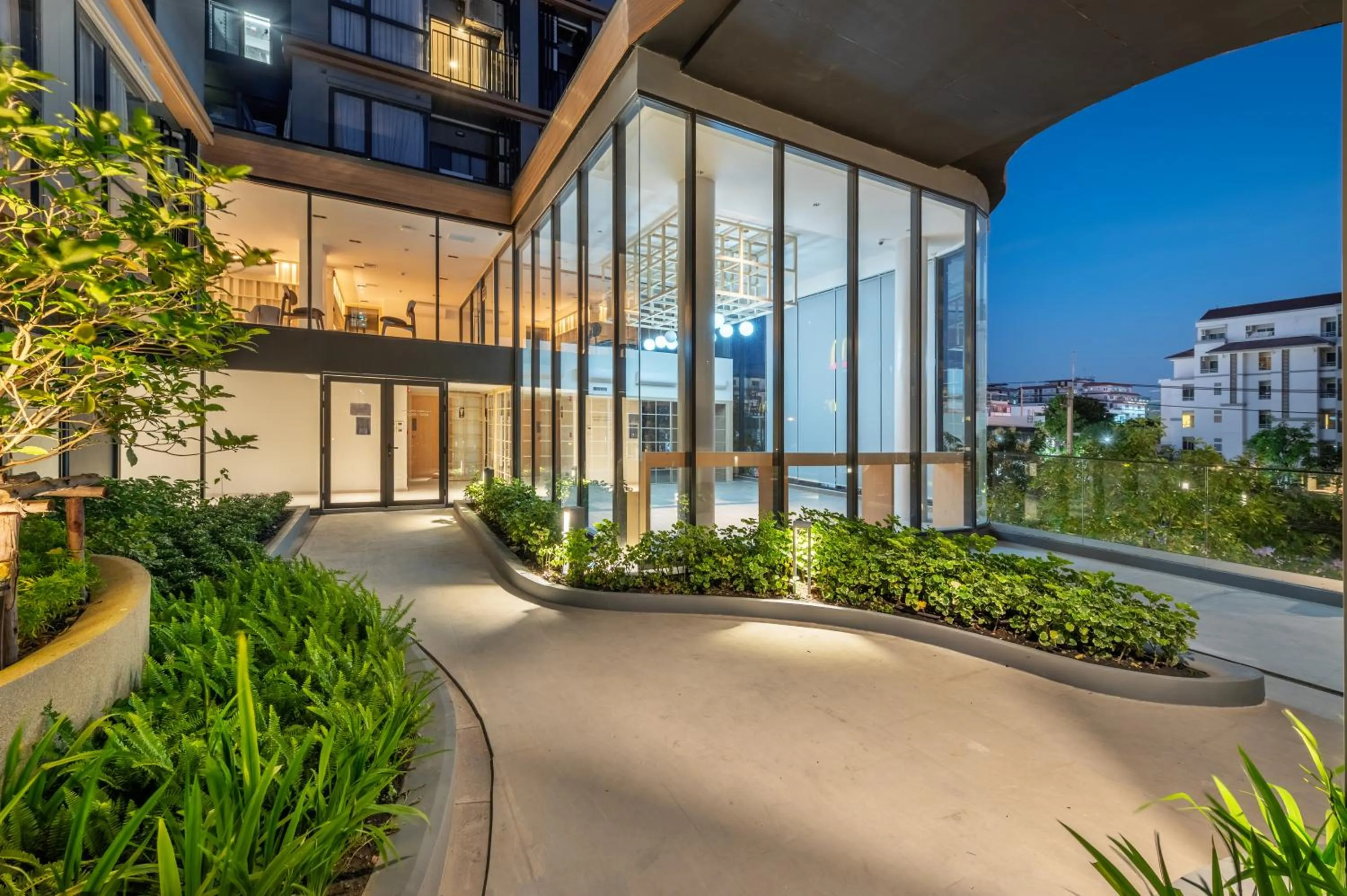 Salaya One Hotel & Service Apartment