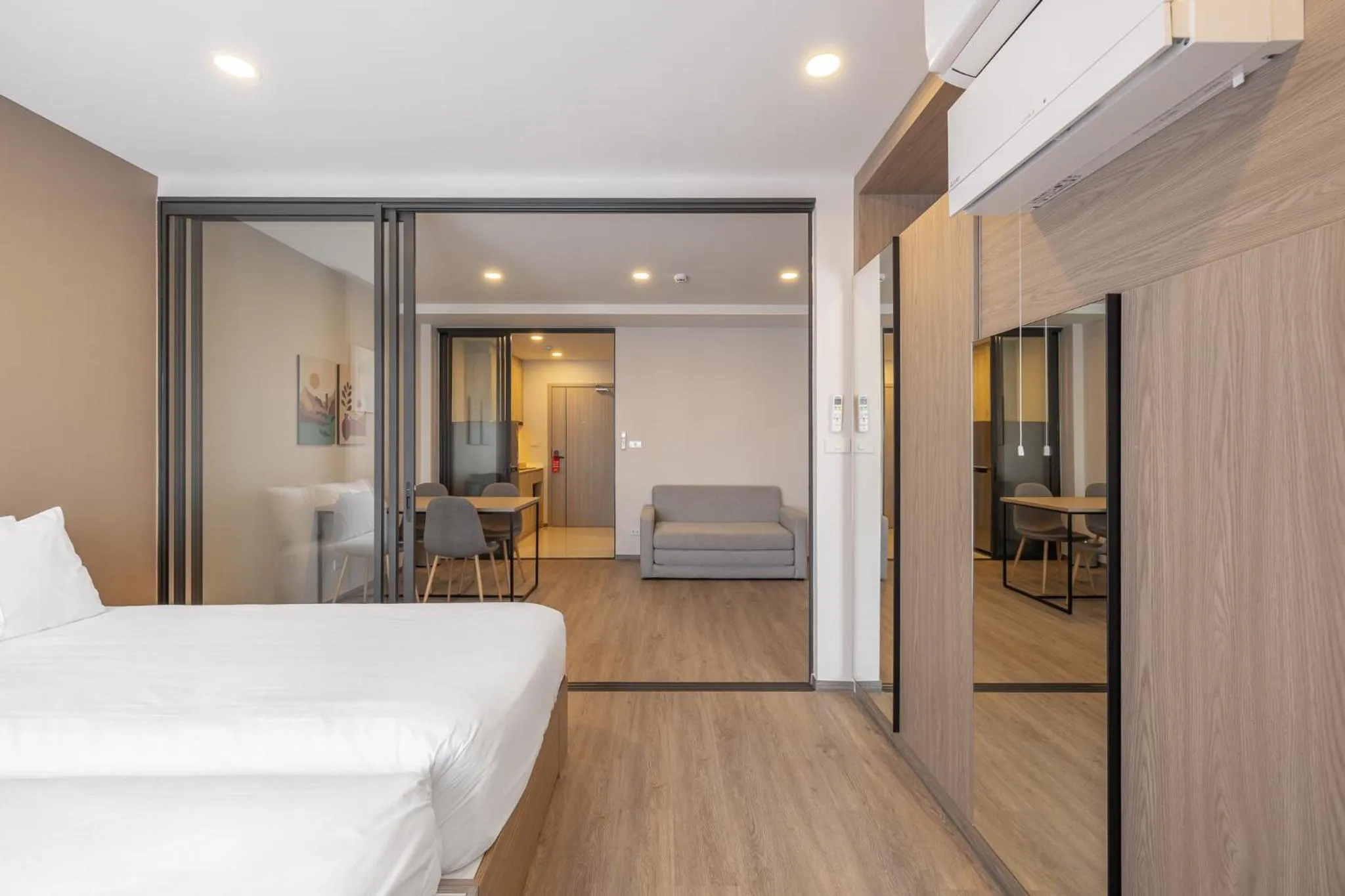 Bed in Salaya One Hotel & Service Apartment