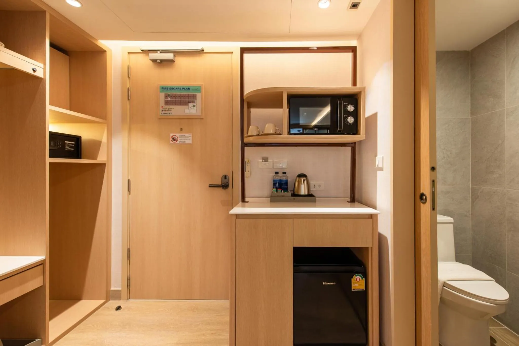 Salaya One Hotel & Service Apartment