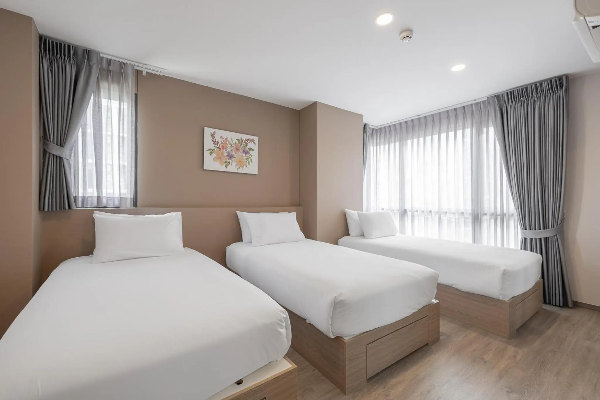 Bed in Salaya One Hotel & Service Apartment