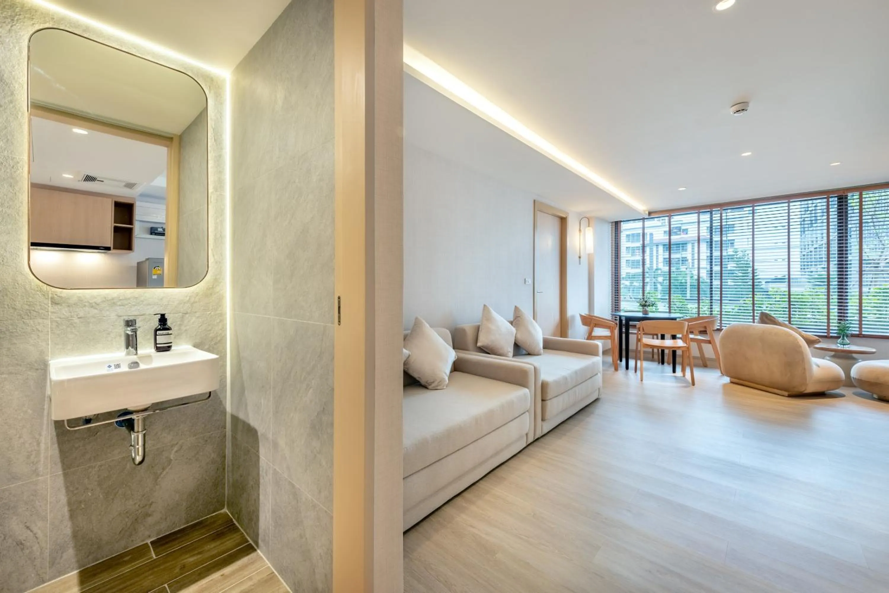 Salaya One Hotel & Service Apartment