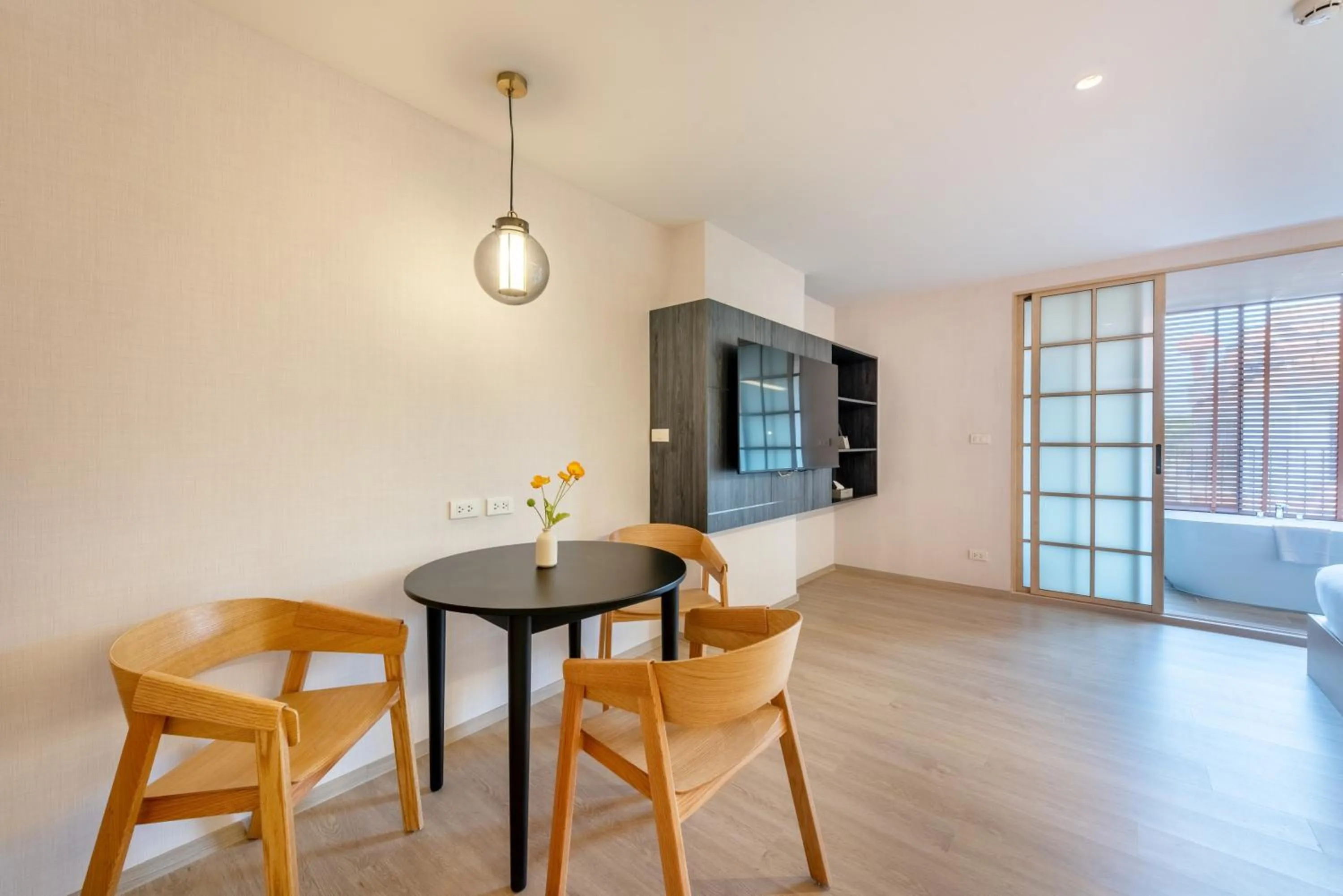 Salaya One Hotel & Service Apartment