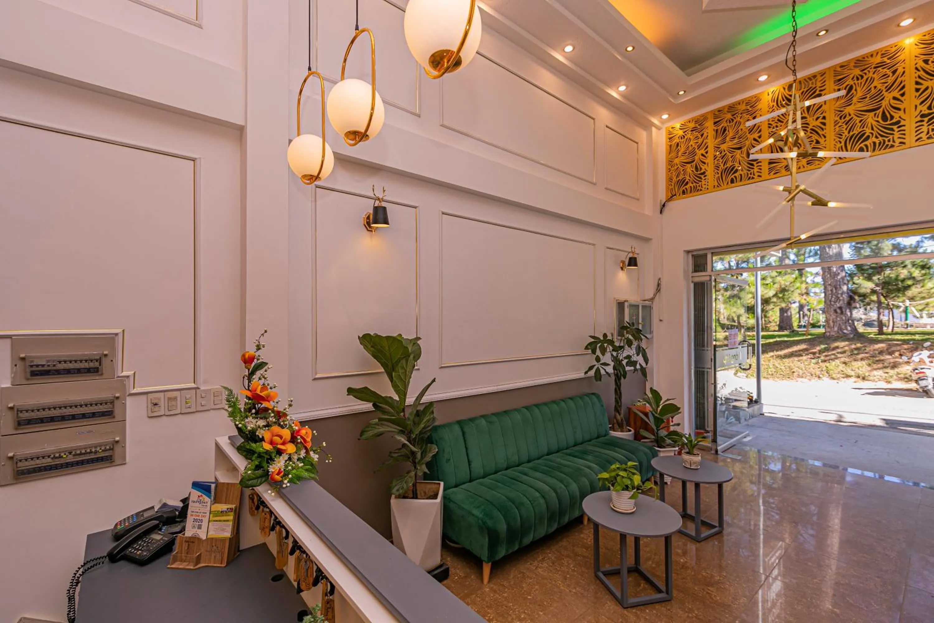 Living room in Thang Lap Hotel