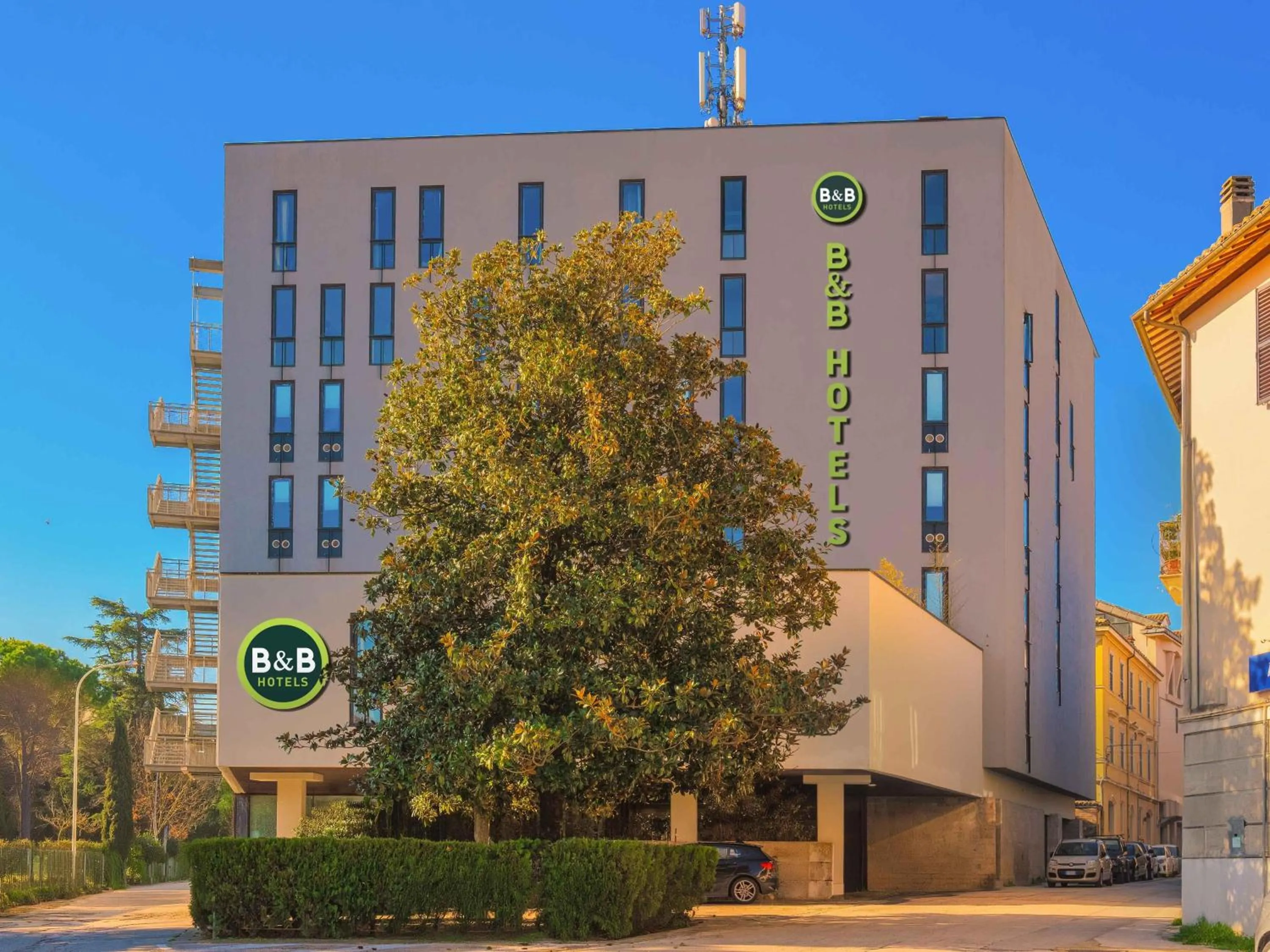 Property building in B&B HOTEL Fabriano Janus