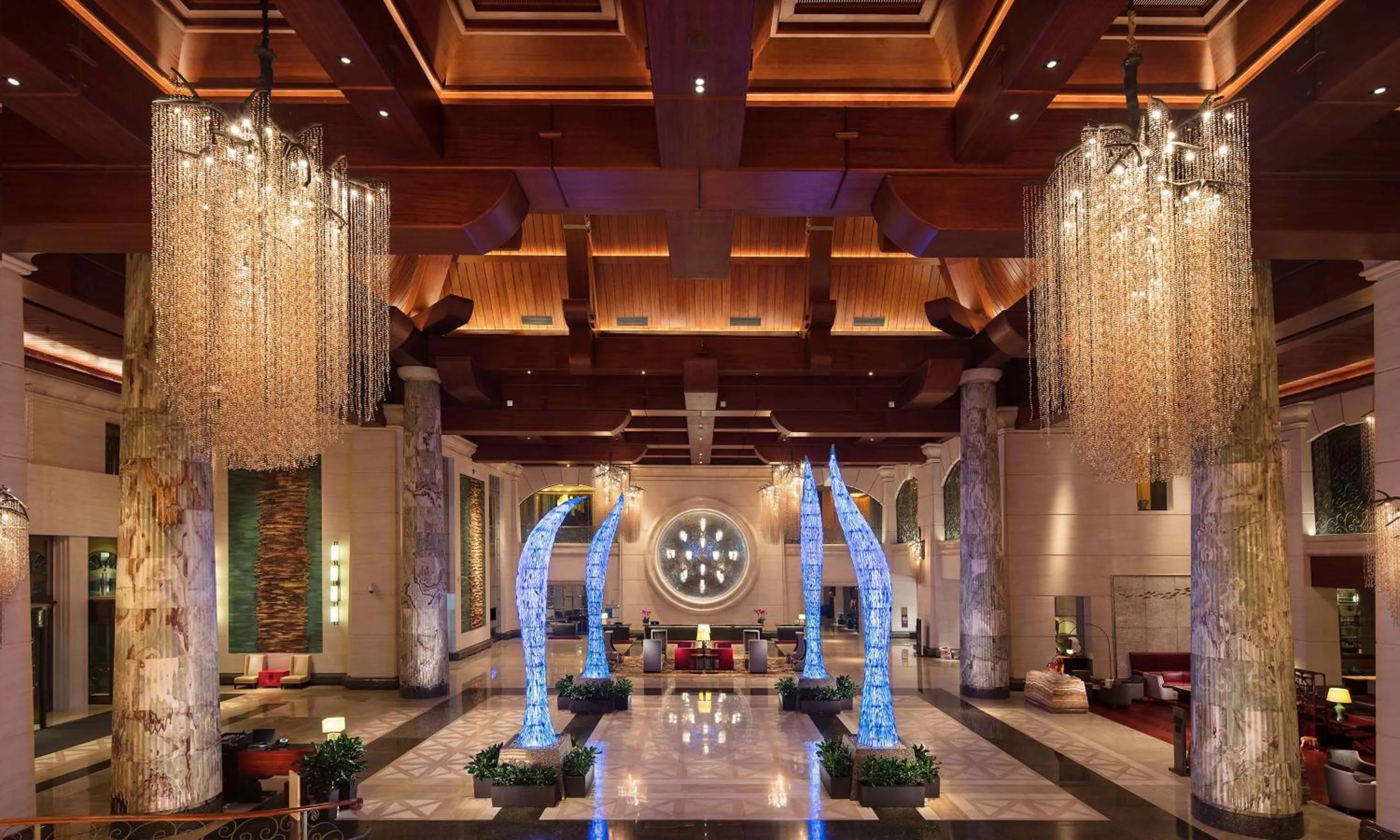 Lobby or reception in Hilton Qingdao Golden Beach 丨 10 mins' walk to Golden Beach and Beer City