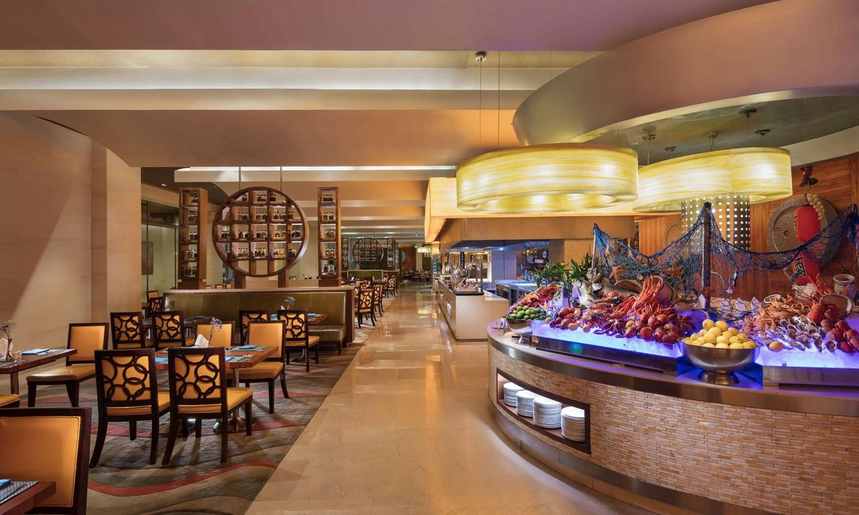 Restaurant/places to eat in Hilton Qingdao Golden Beach 丨 10 mins' walk to Golden Beach and Beer City
