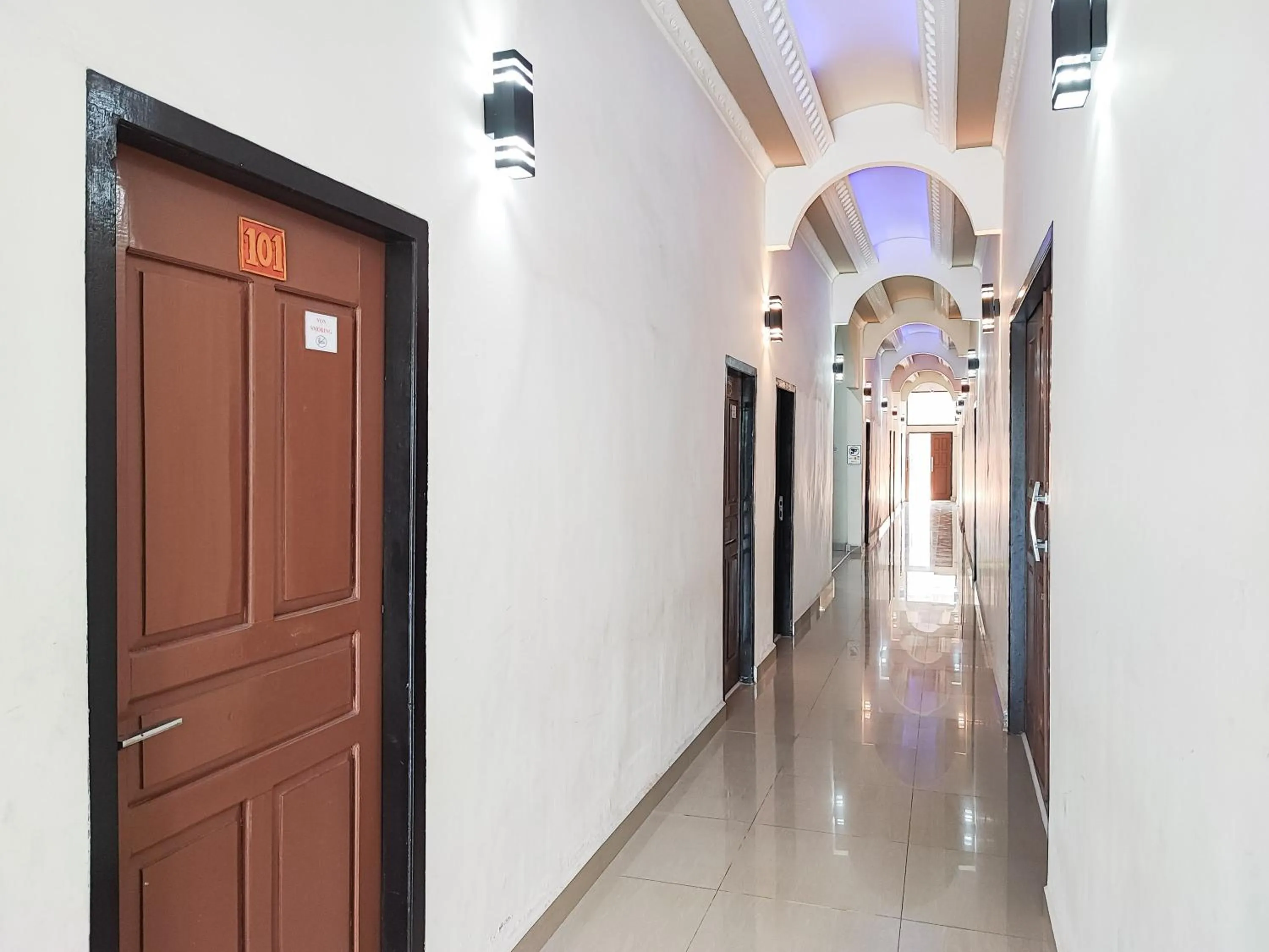 Property building in RedDoorz Plus Syariah near Simpang Rimbo Jambi 2