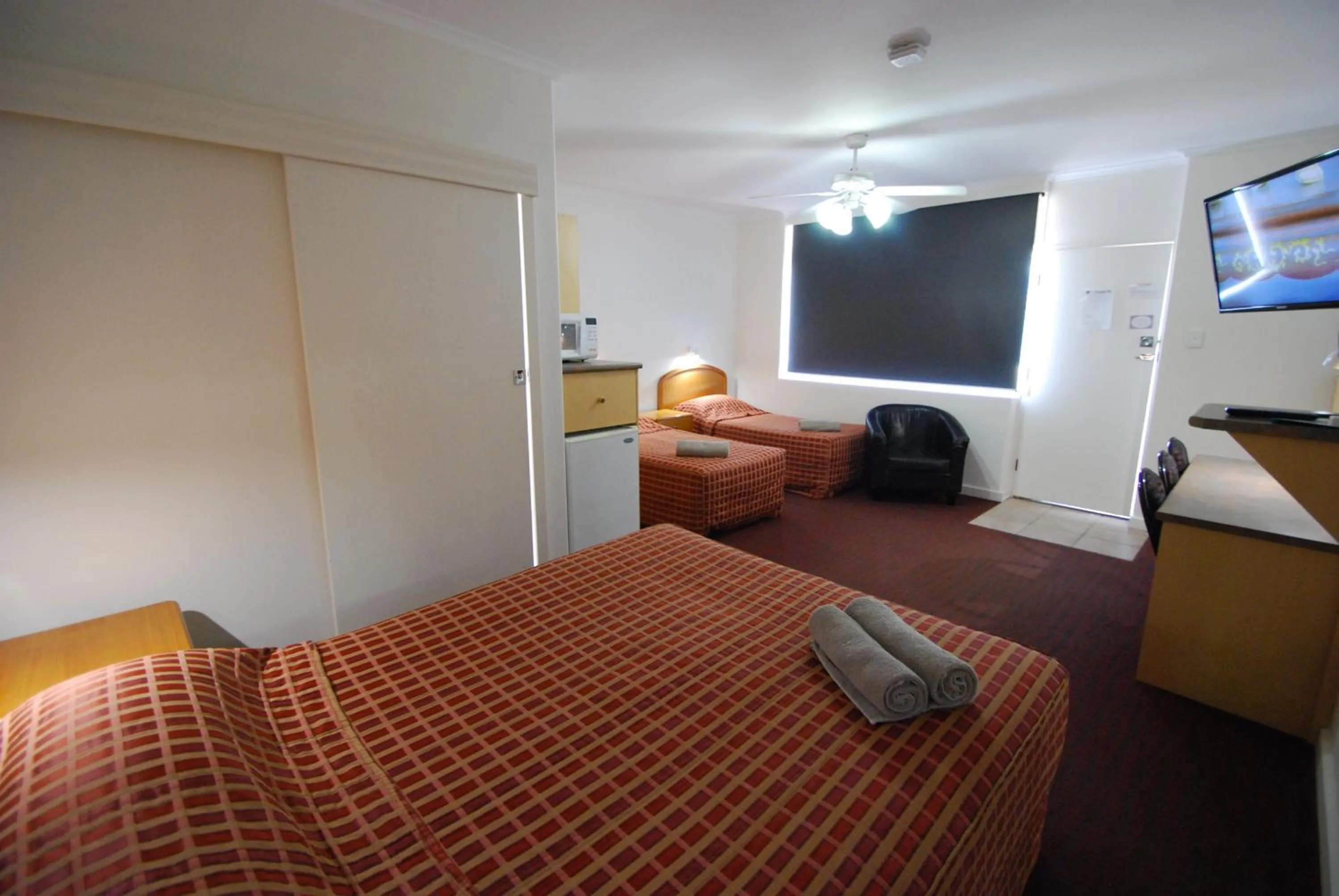 Photo of the whole room, Bed in Comfort Inn & Suites Augusta Westside