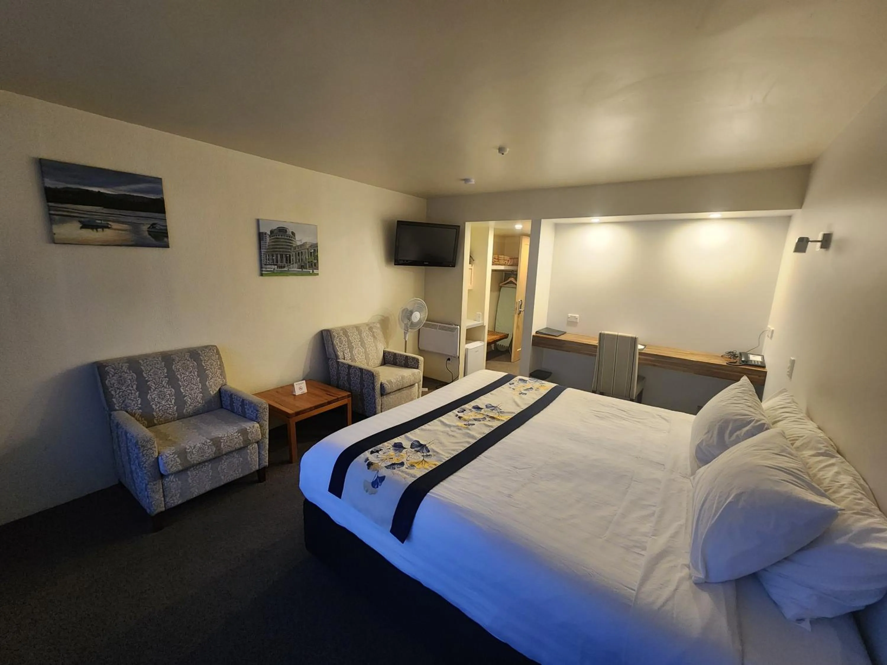 Bed in The Angus Hotel