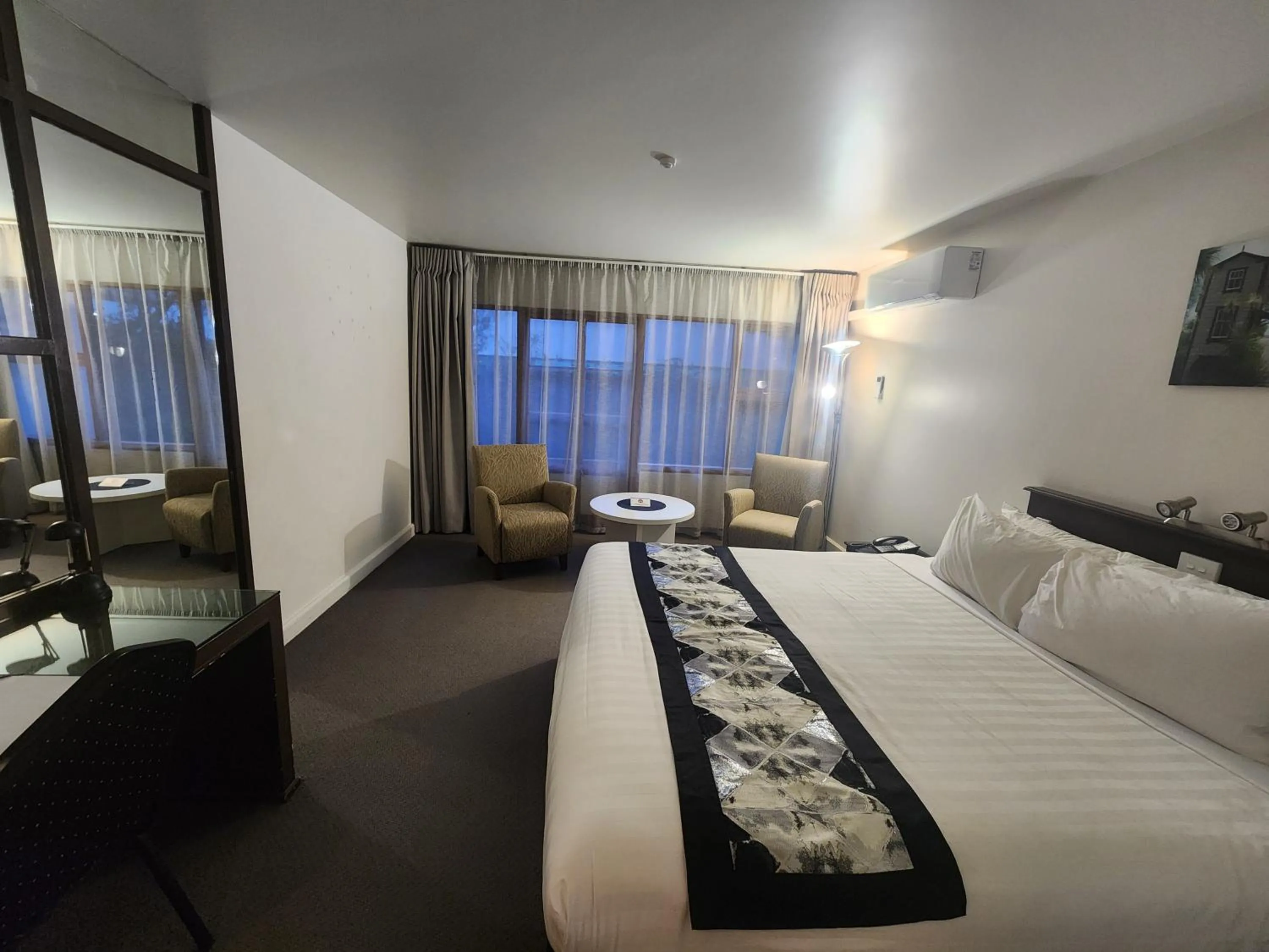 Bed in The Angus Hotel