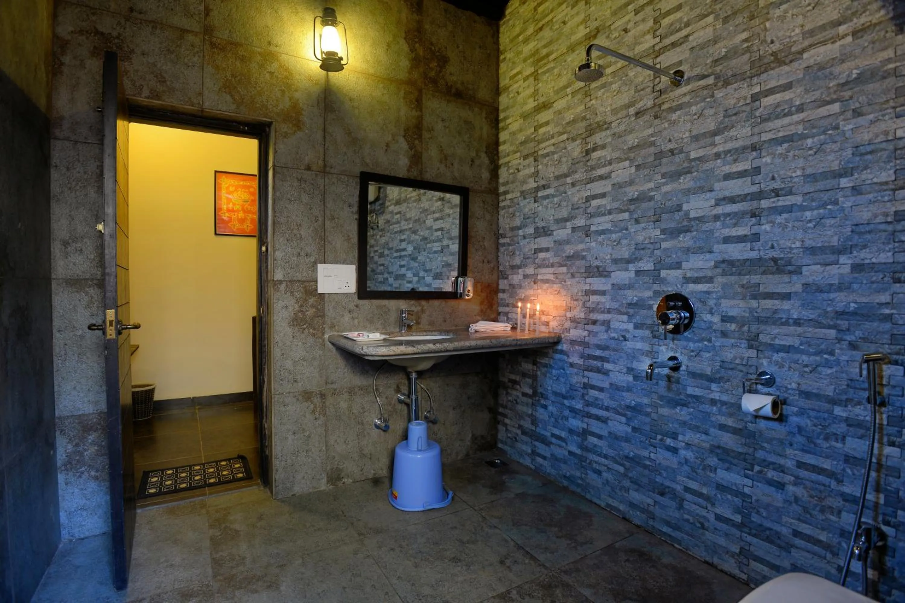 Shower in Aranyak Resort