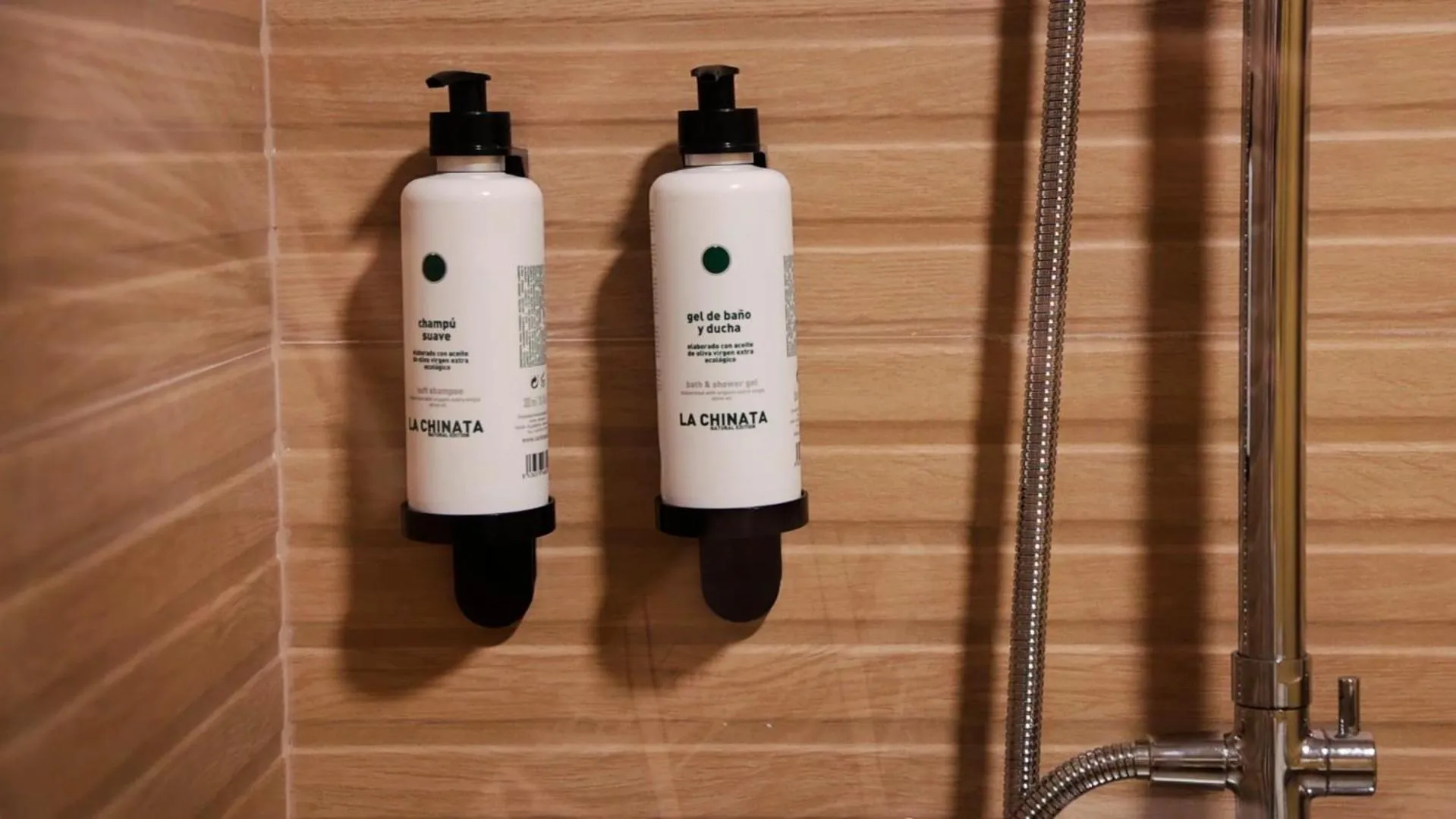 Shower in HOTEL LOS ALAMOS BOUTIQUE