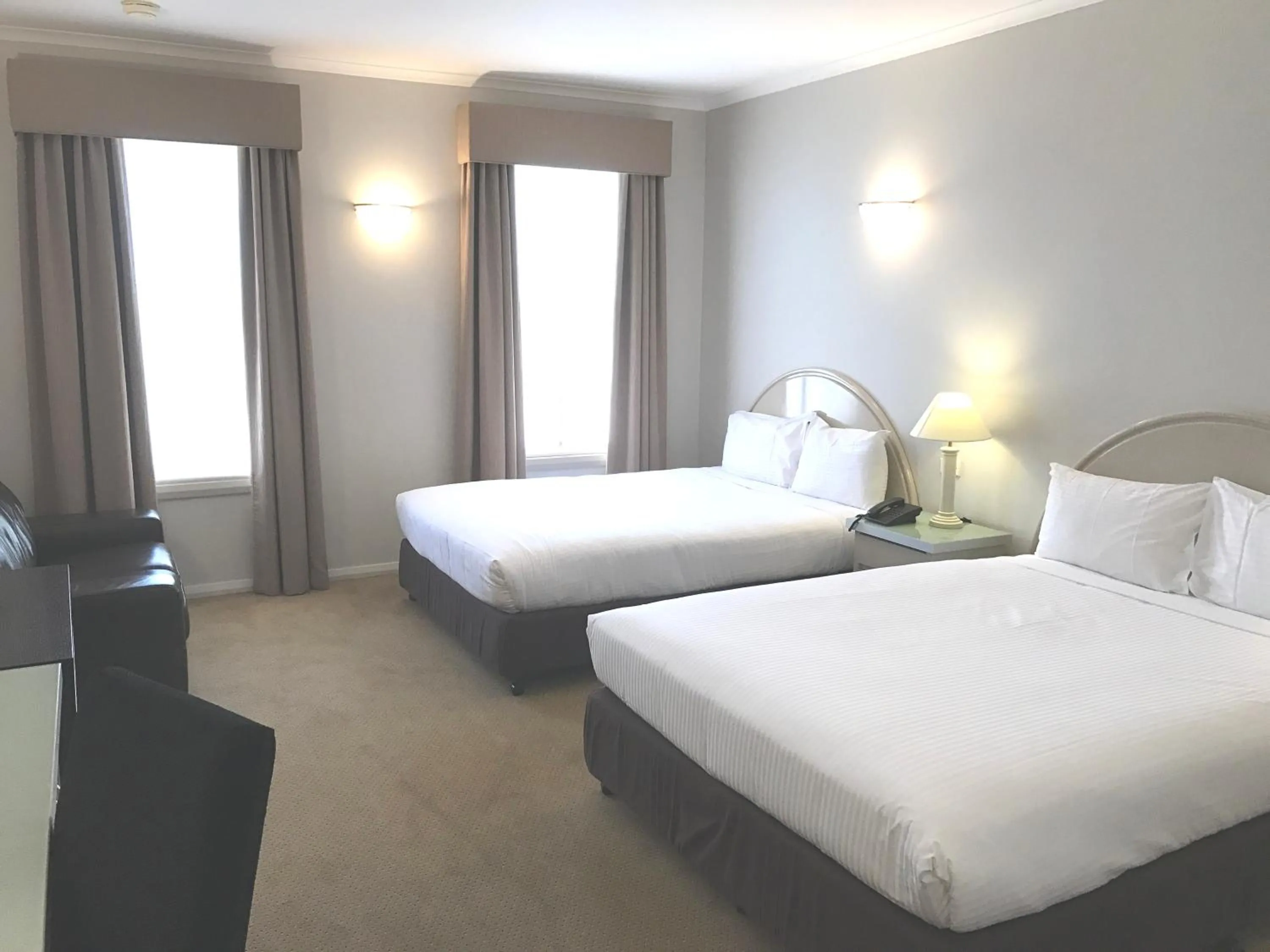 Photo of the whole room in Beau Monde International