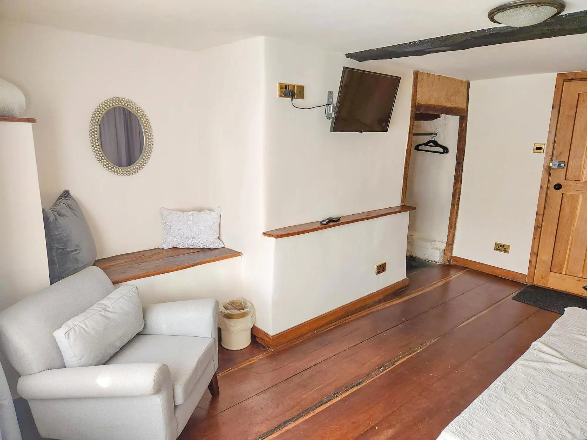 Bedroom, Bed in The New Inn