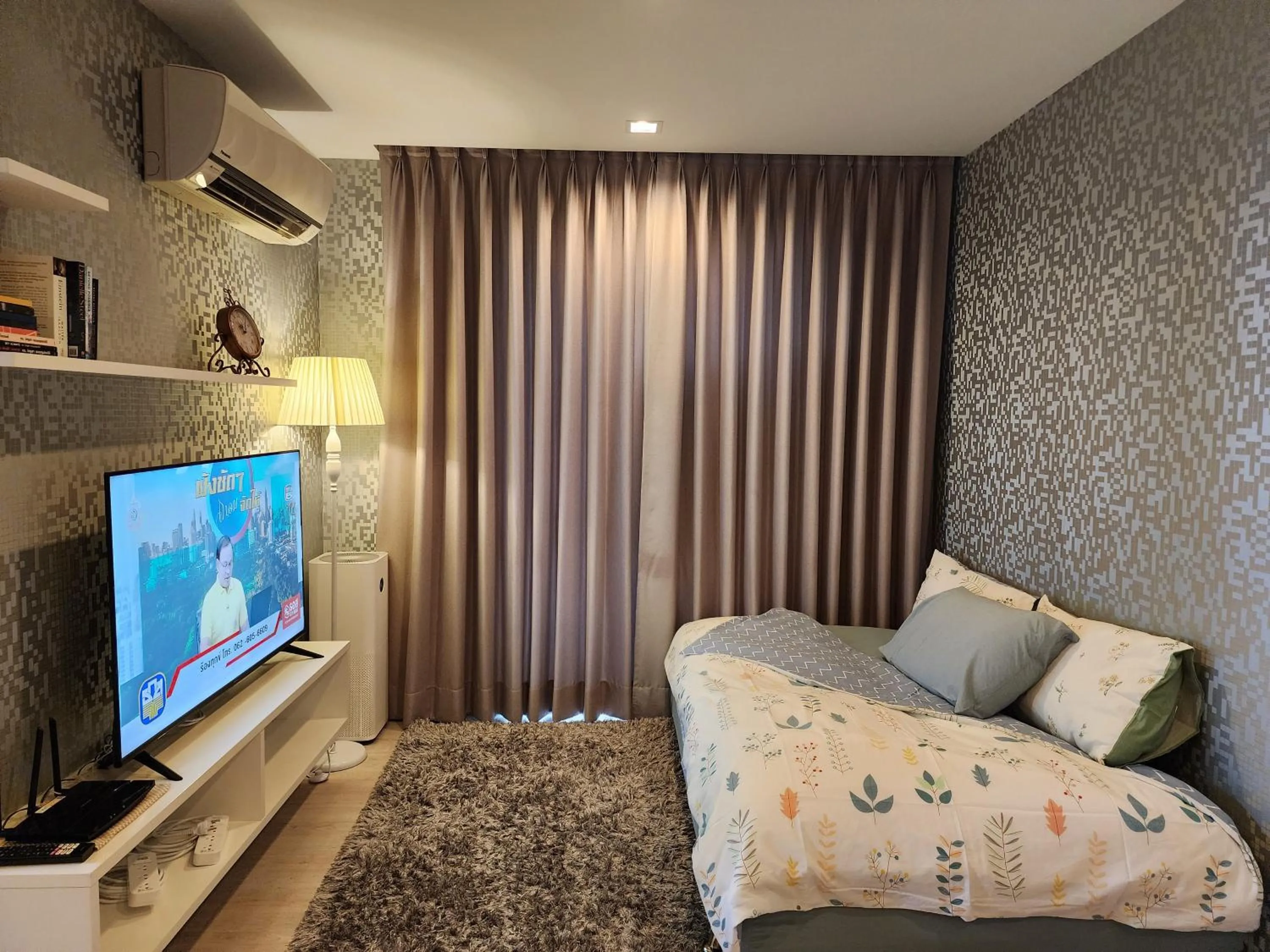 Communal lounge/ TV room, Bed in Family Suit 2 Bedrooms 2 Bathrooms in Chiang Mai