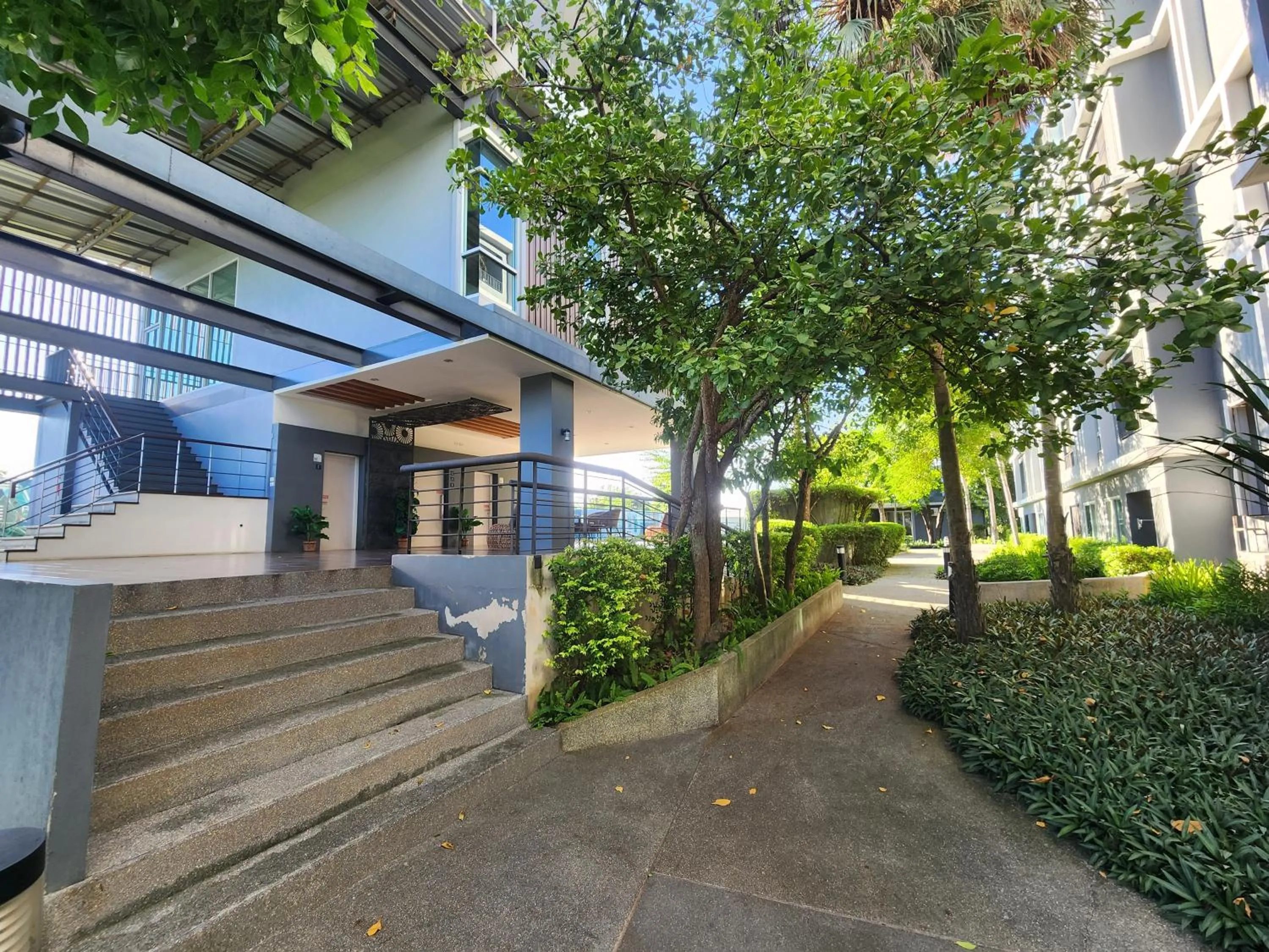 Property building in Family Suit 2 Bedrooms 2 Bathrooms in Chiang Mai