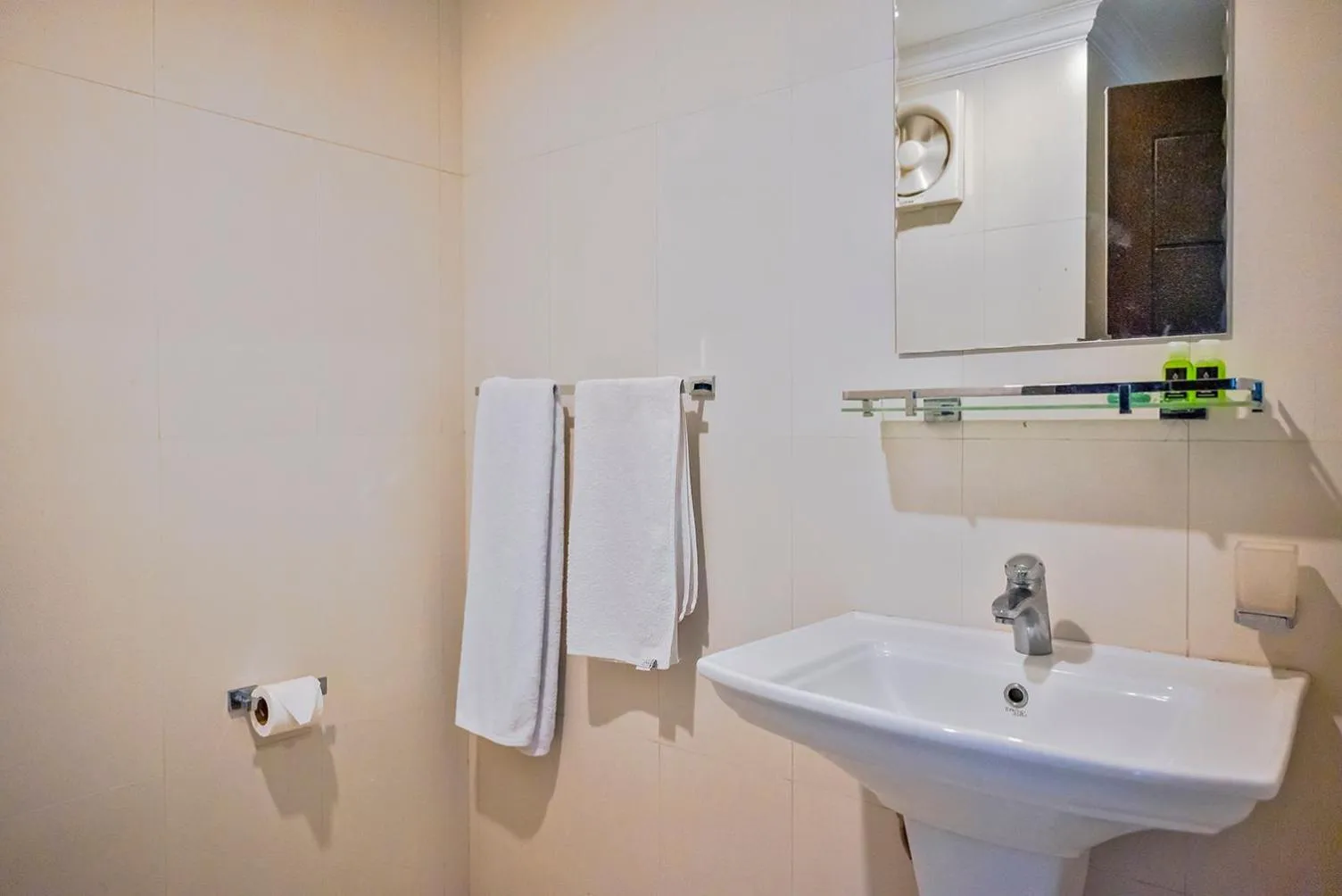 Bathroom in Beverly Beach Negombo