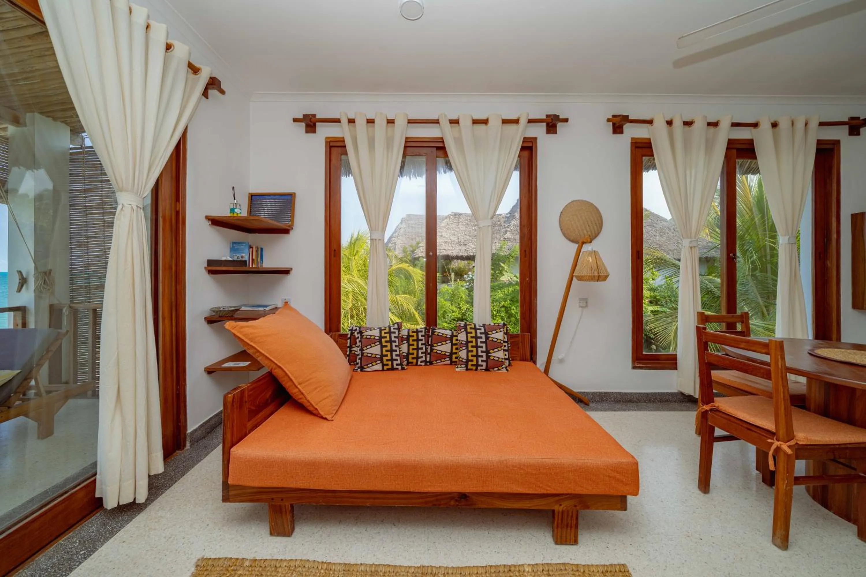 TV and multimedia, Bed in Babu Villas