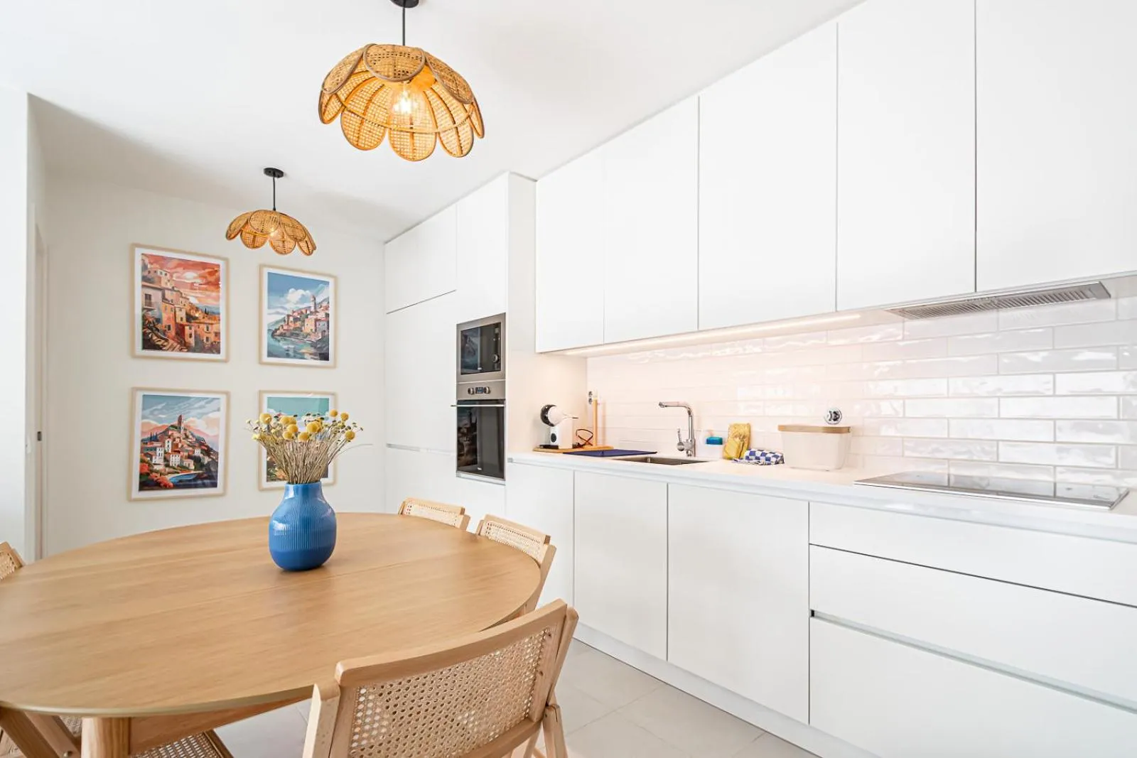 Kitchen or kitchenette in BeGuest Only Good Vibes - Cabanas