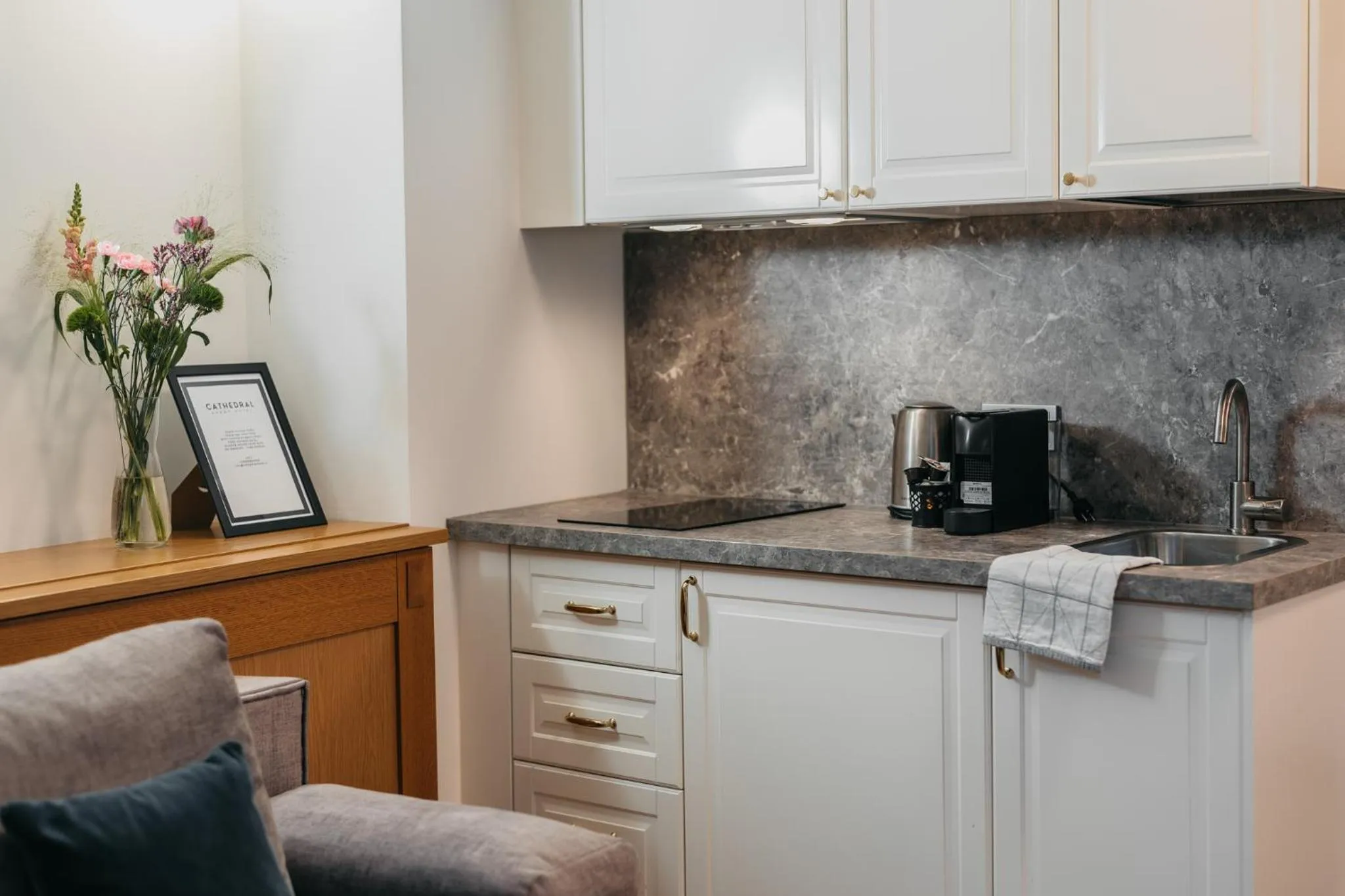 Coffee/tea facilities in CATHEDRAL Old Town Suites