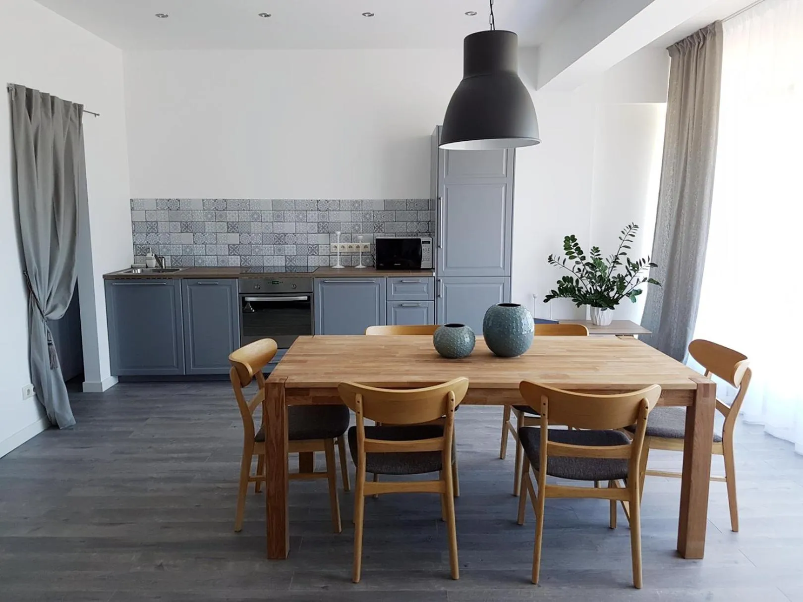 Kitchen or kitchenette in Saules Club Apart Hotel