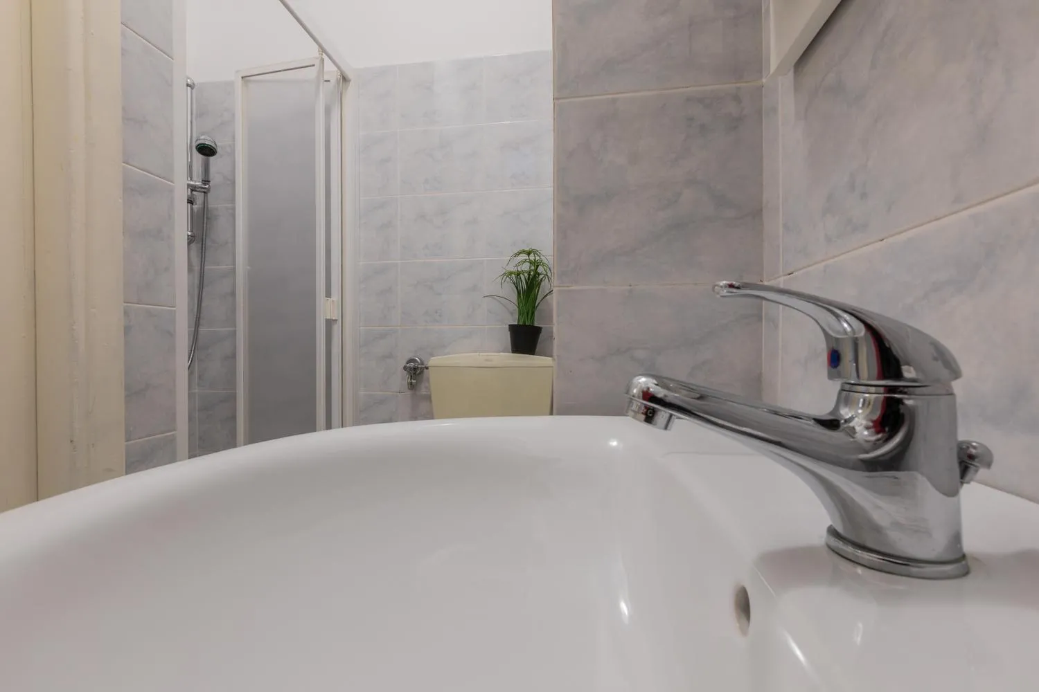 Shower in Mole View by Wonderful Italy