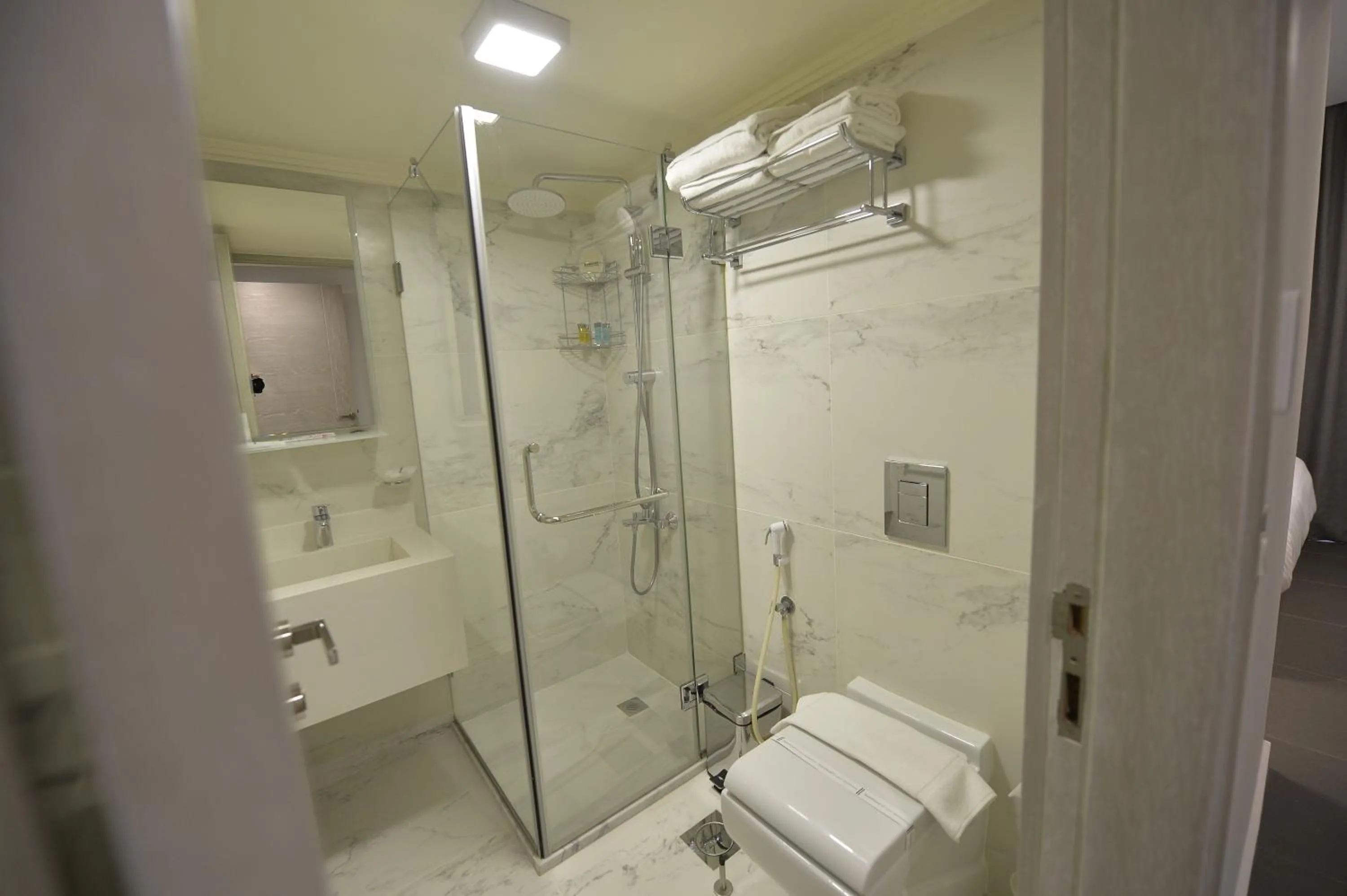 Shower in Zett hotel