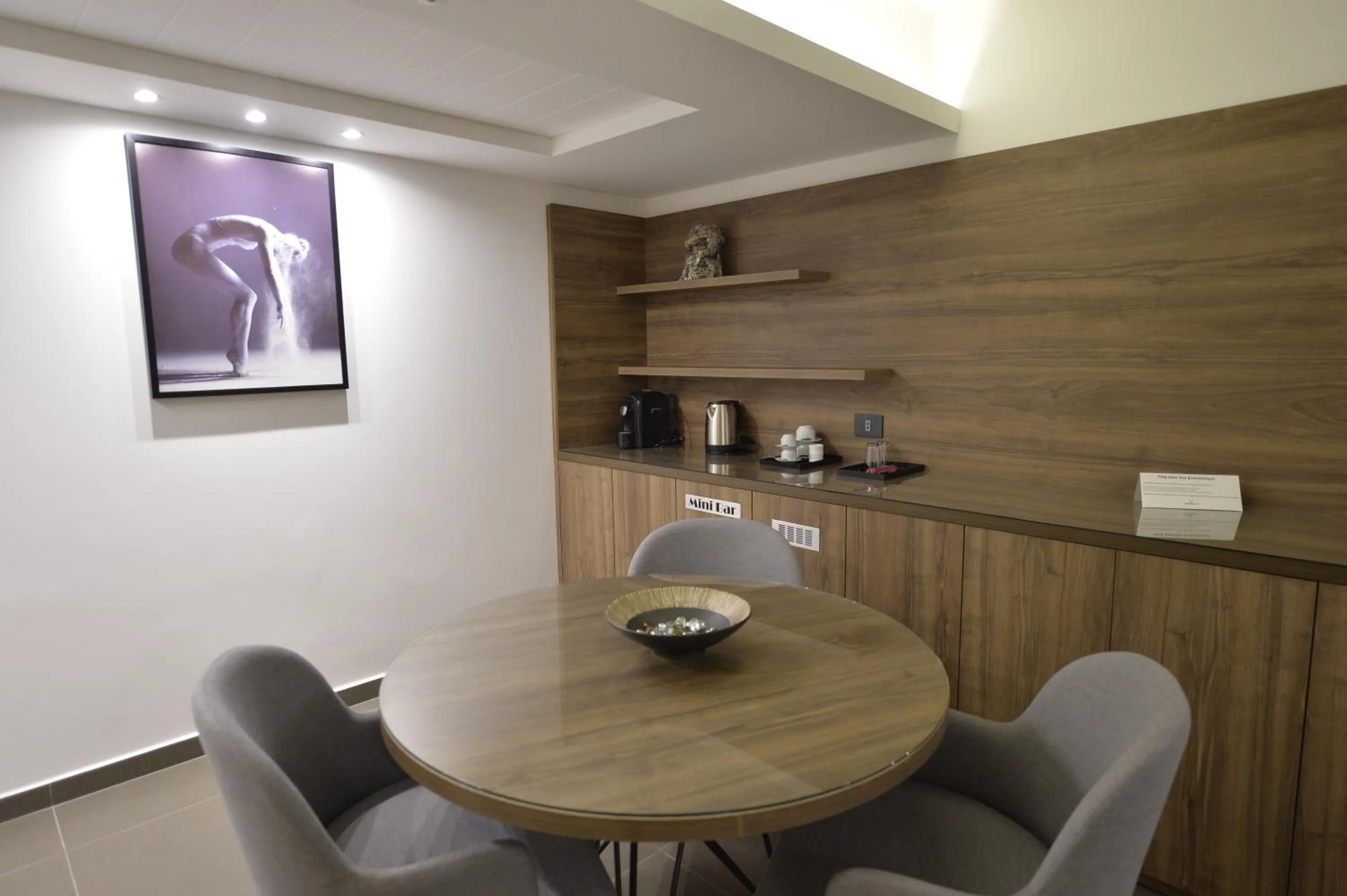 Dining area in Zett hotel