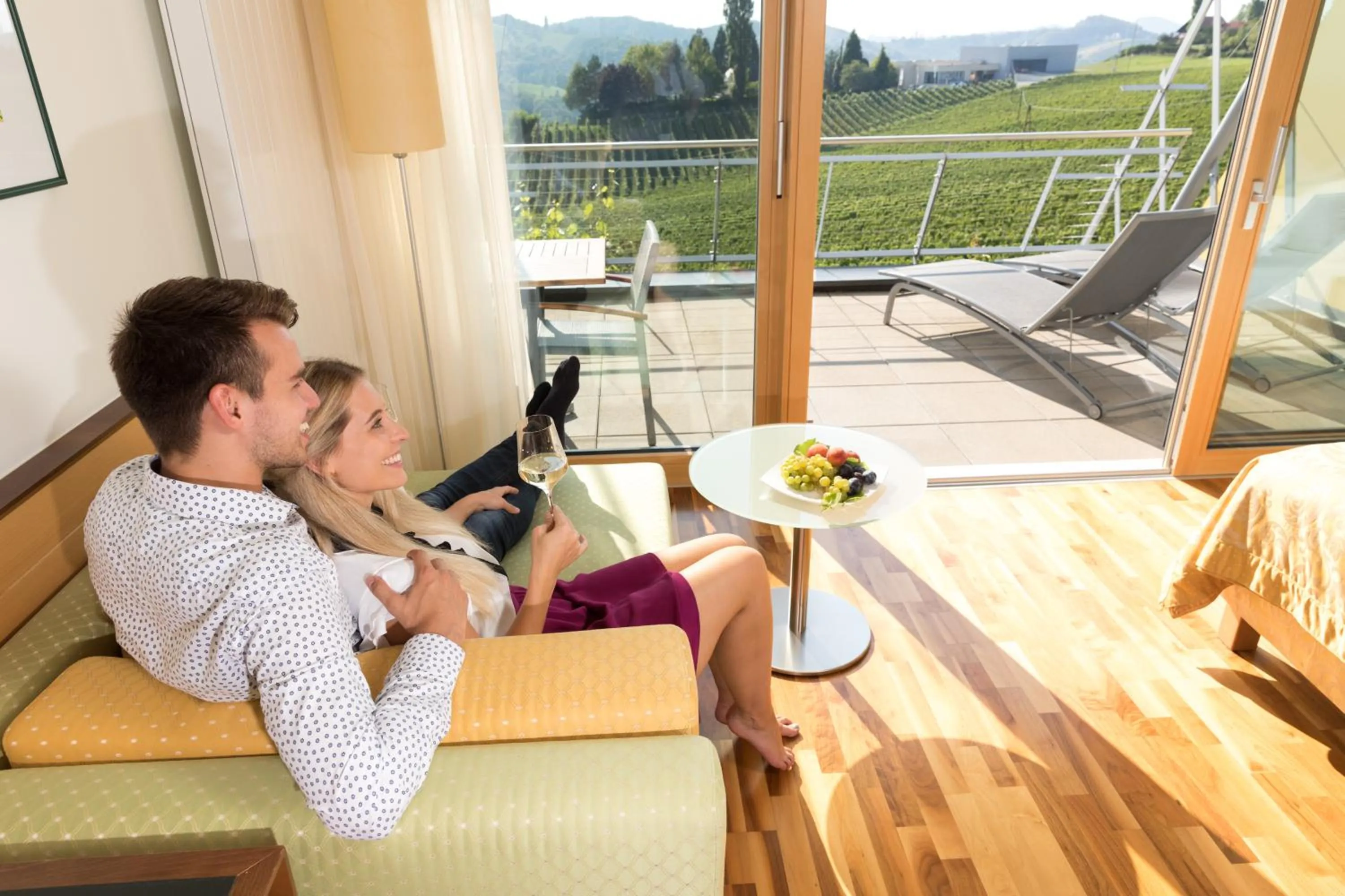 People in Weinrefugium Brolli