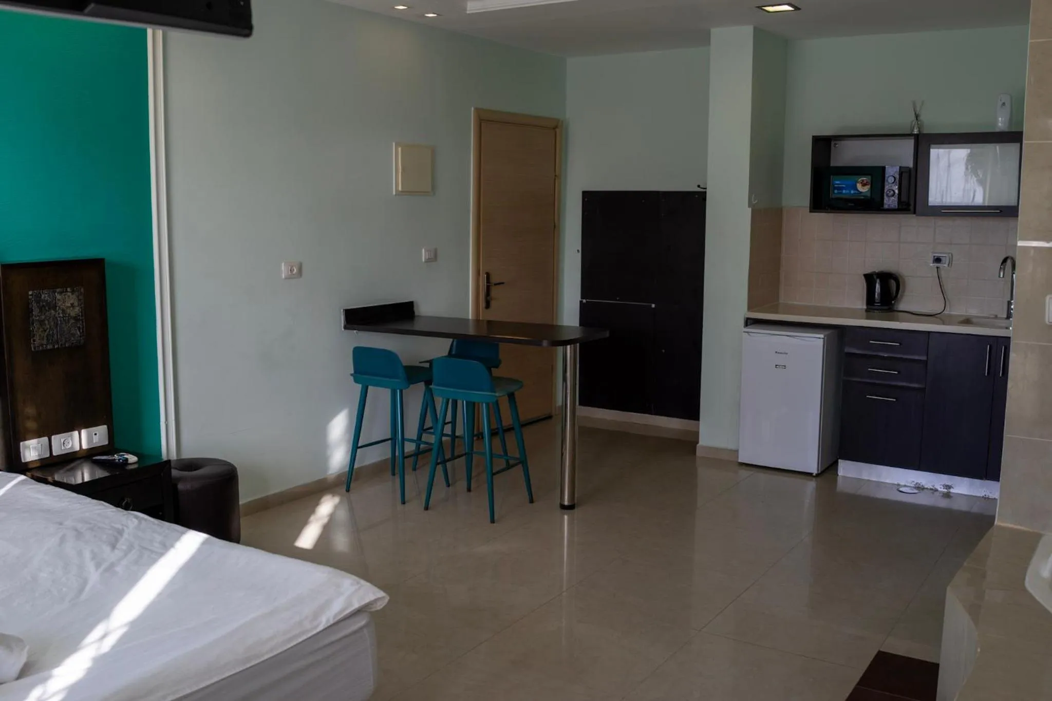 Deluxe Family Room in Marina Beach Hotel