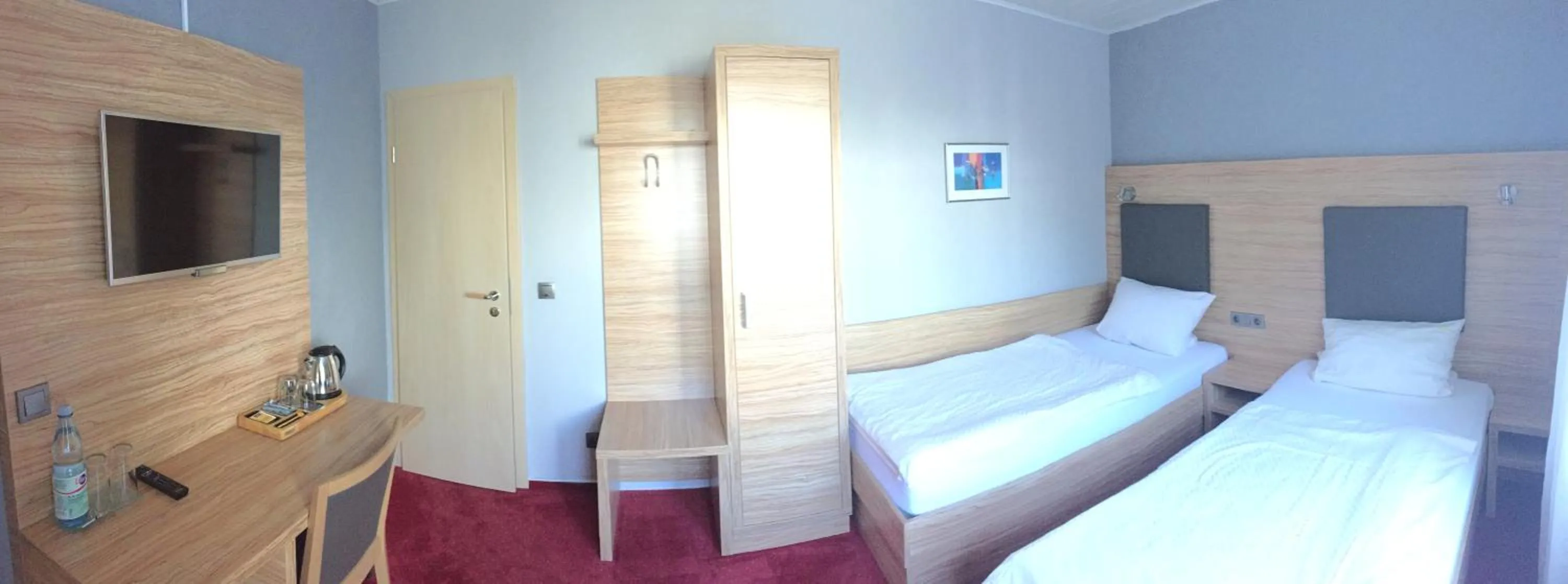 Photo of the whole room, Bed in Hotel Garten